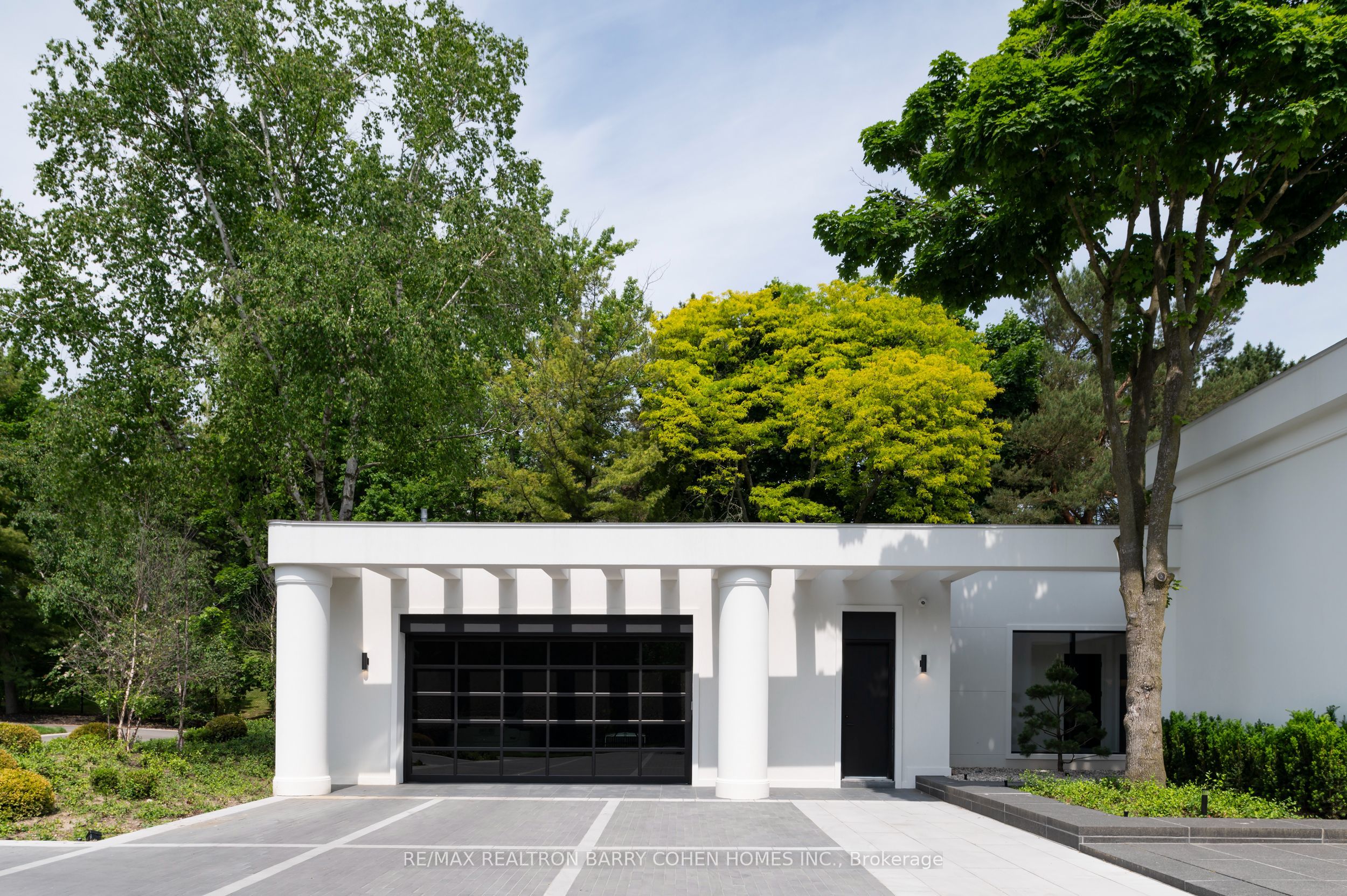 45 Park Lane Circle, North York 3