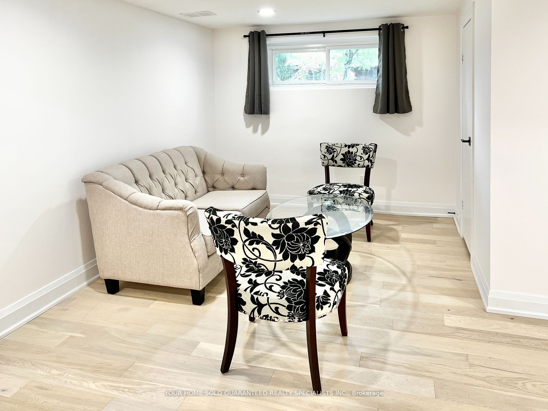 Unit Room 2 - 2 Pannahill Road, North York 4