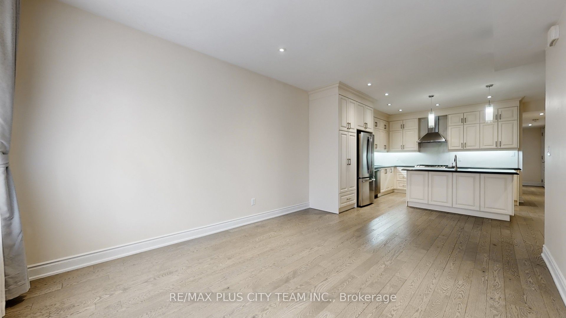 Unit 2 - 381 Ontario Street, Toronto 5