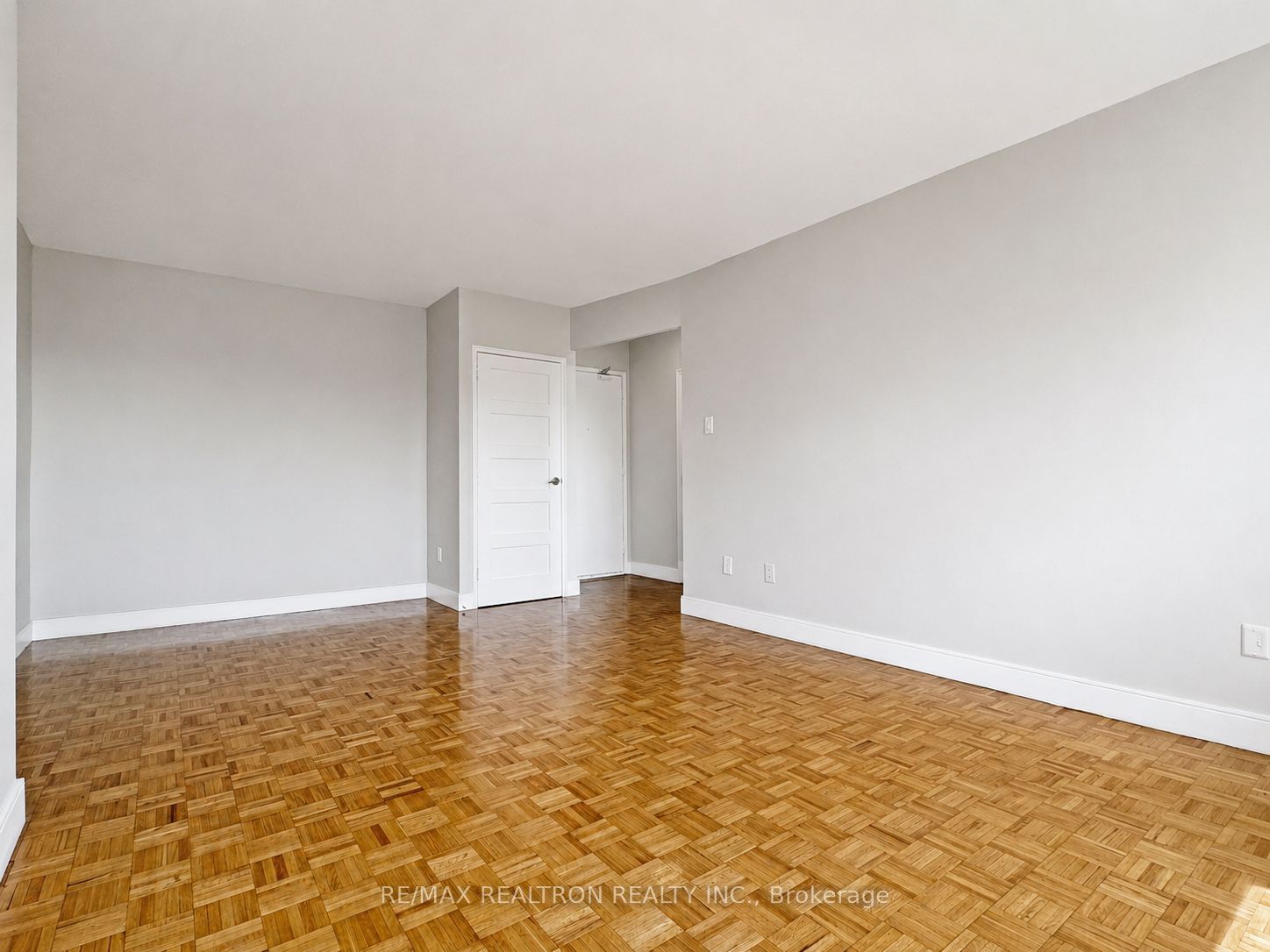 Unit 205 - 1291 Bayview Avenue, Toronto 5