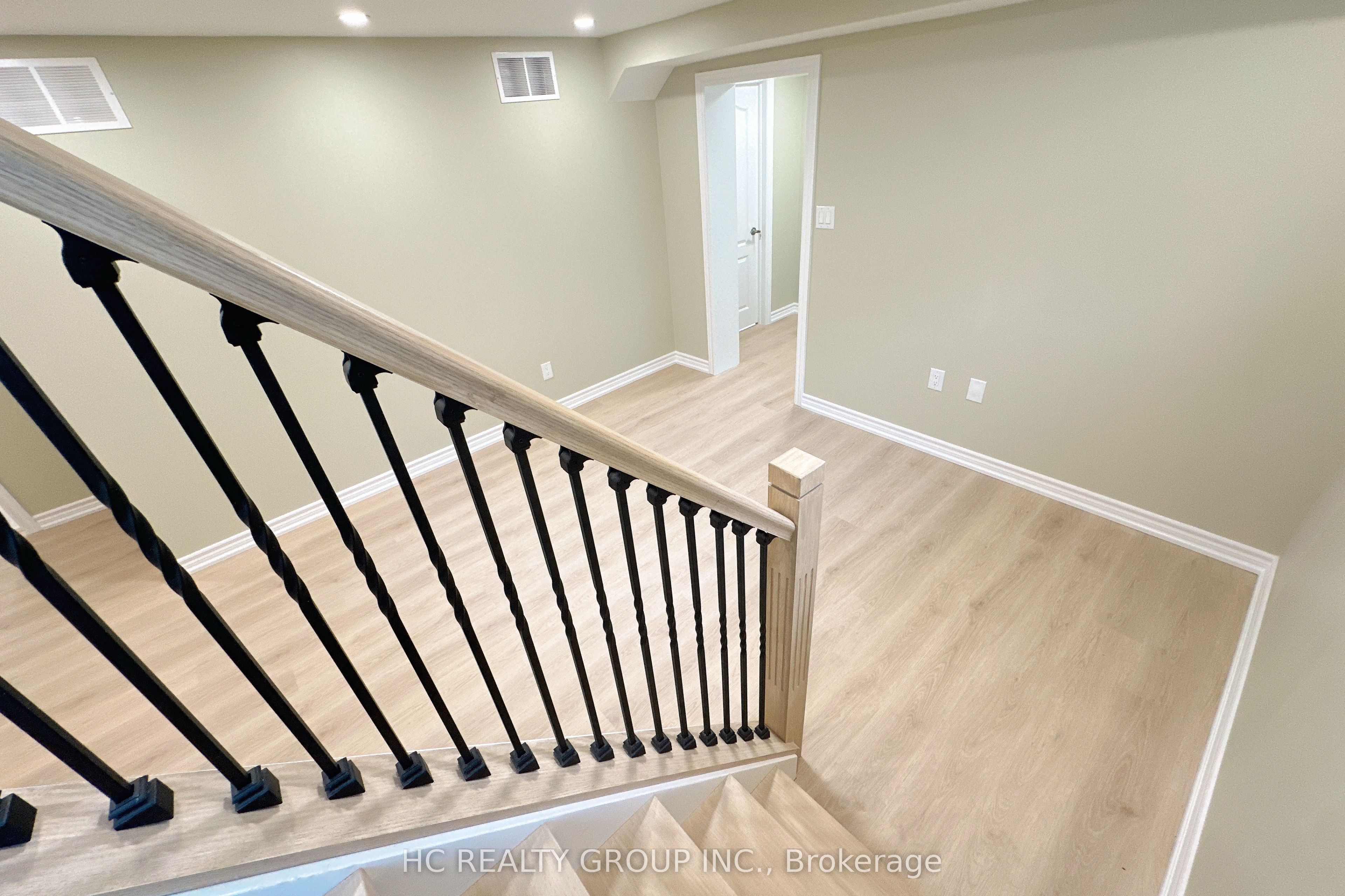 Unit Basement - 23 Pynford Crescent, North York 5