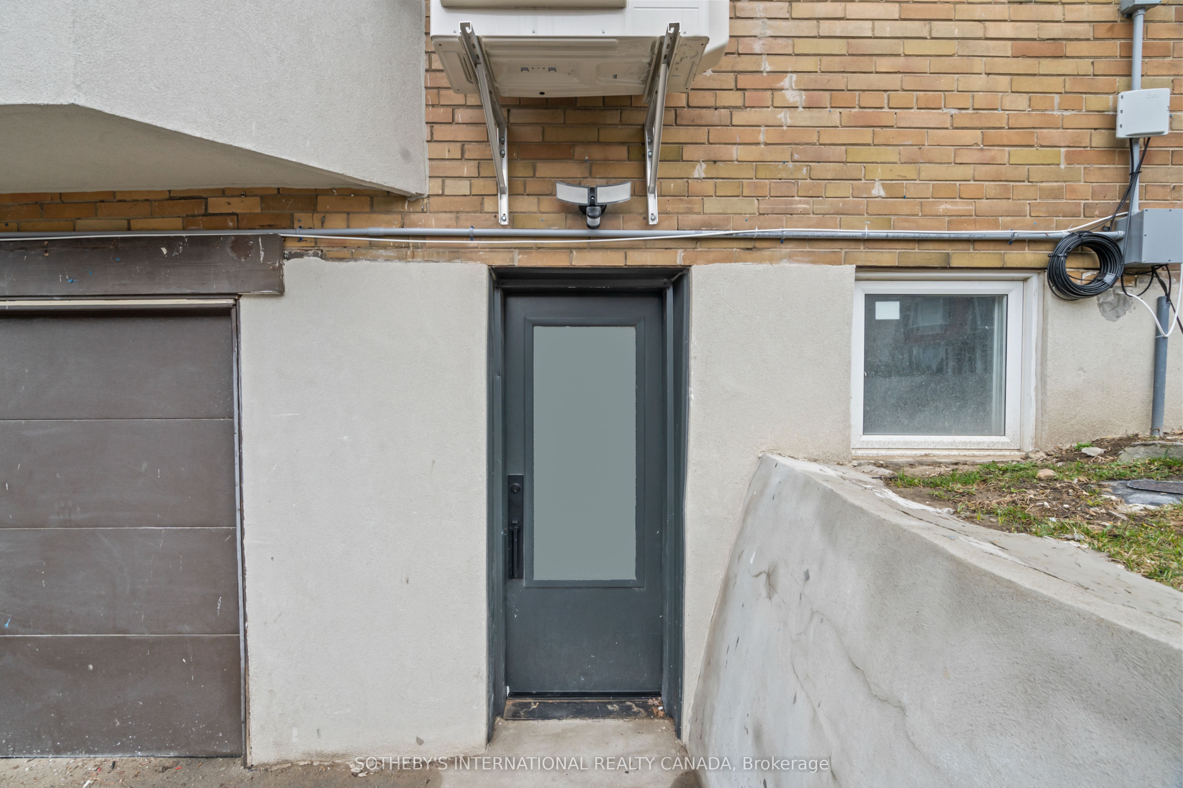 Unit B - 1340 Avenue Road, Toronto 3