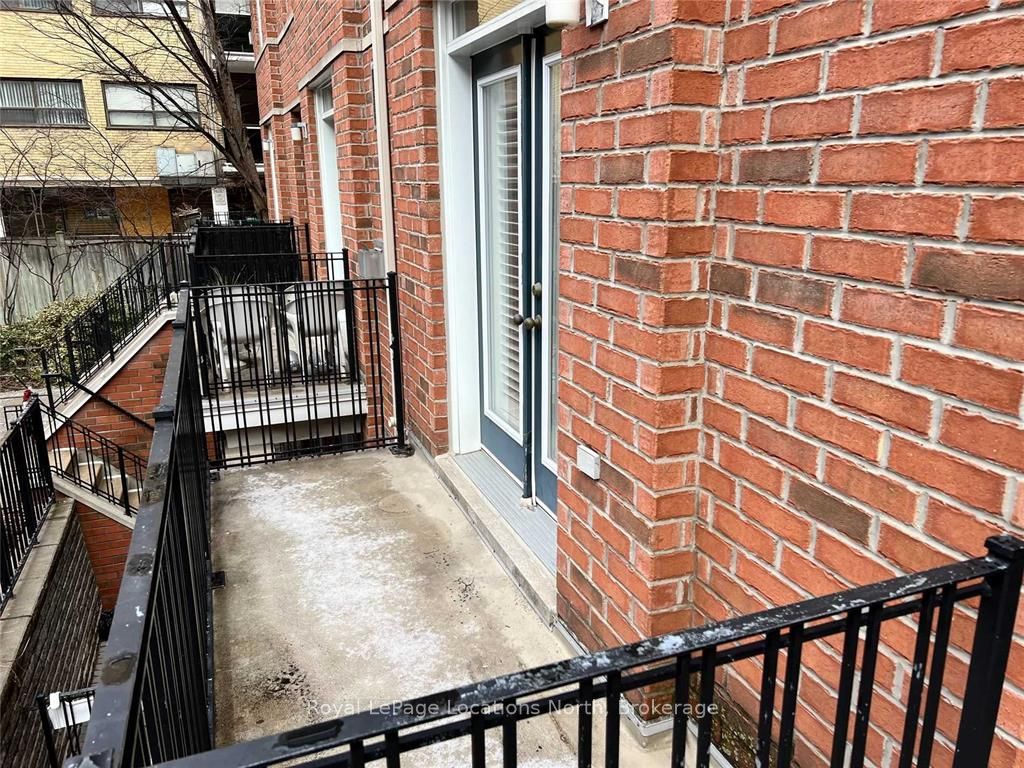 Unit 211 - 415 Jarvis Street, Toronto 3