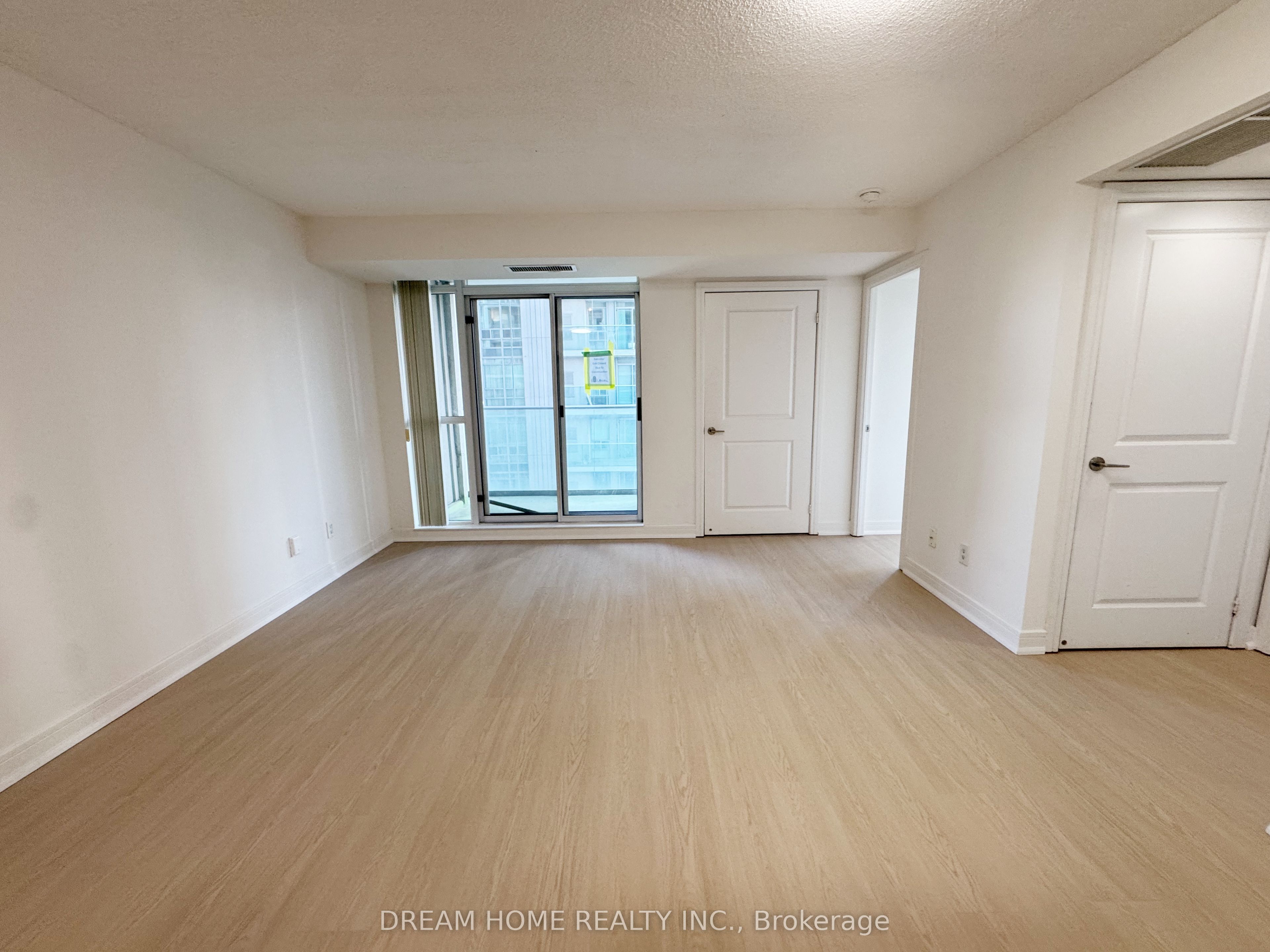 Unit 605 - 35 Bales Avenue, North York 2