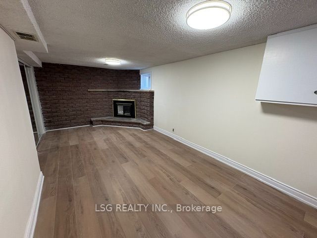 Unit Lower - 268 Pleasant Avenue, North York 3