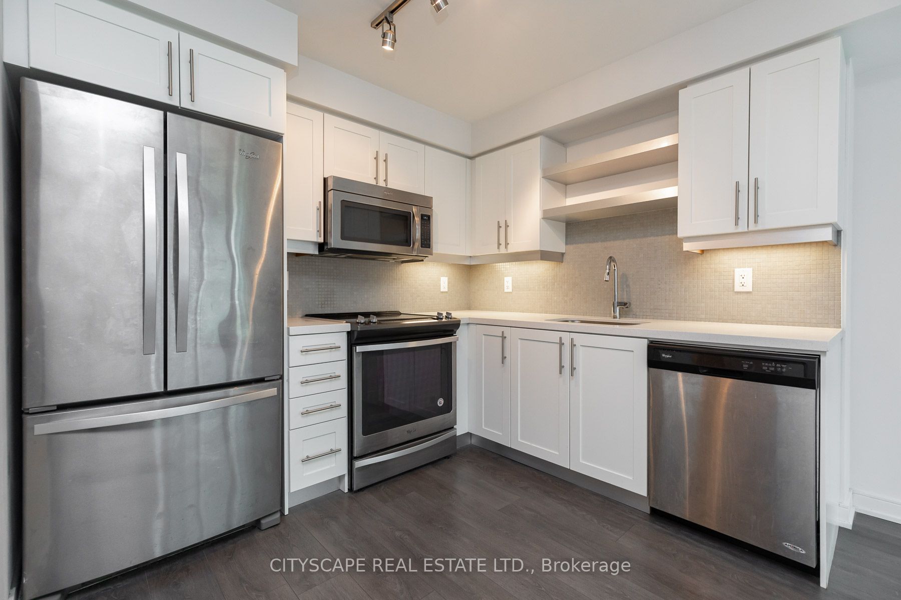 Unit 702 - 525 Adelaide Street W, Toronto 4
