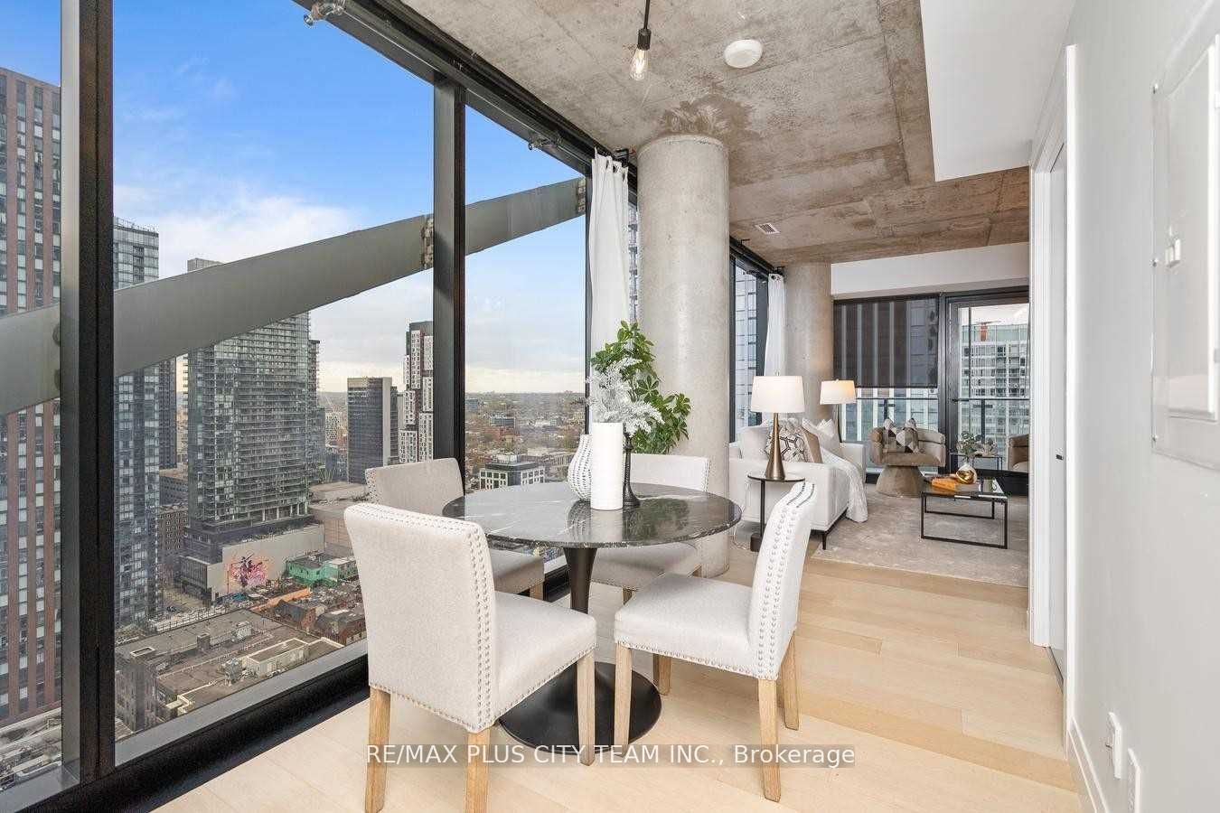 Unit 2701 - 224 King Street W, Toronto 4