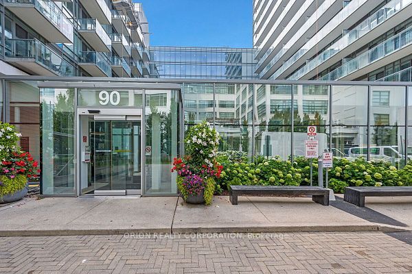 Unit 911 - 90 Stadium Road, Toronto 4