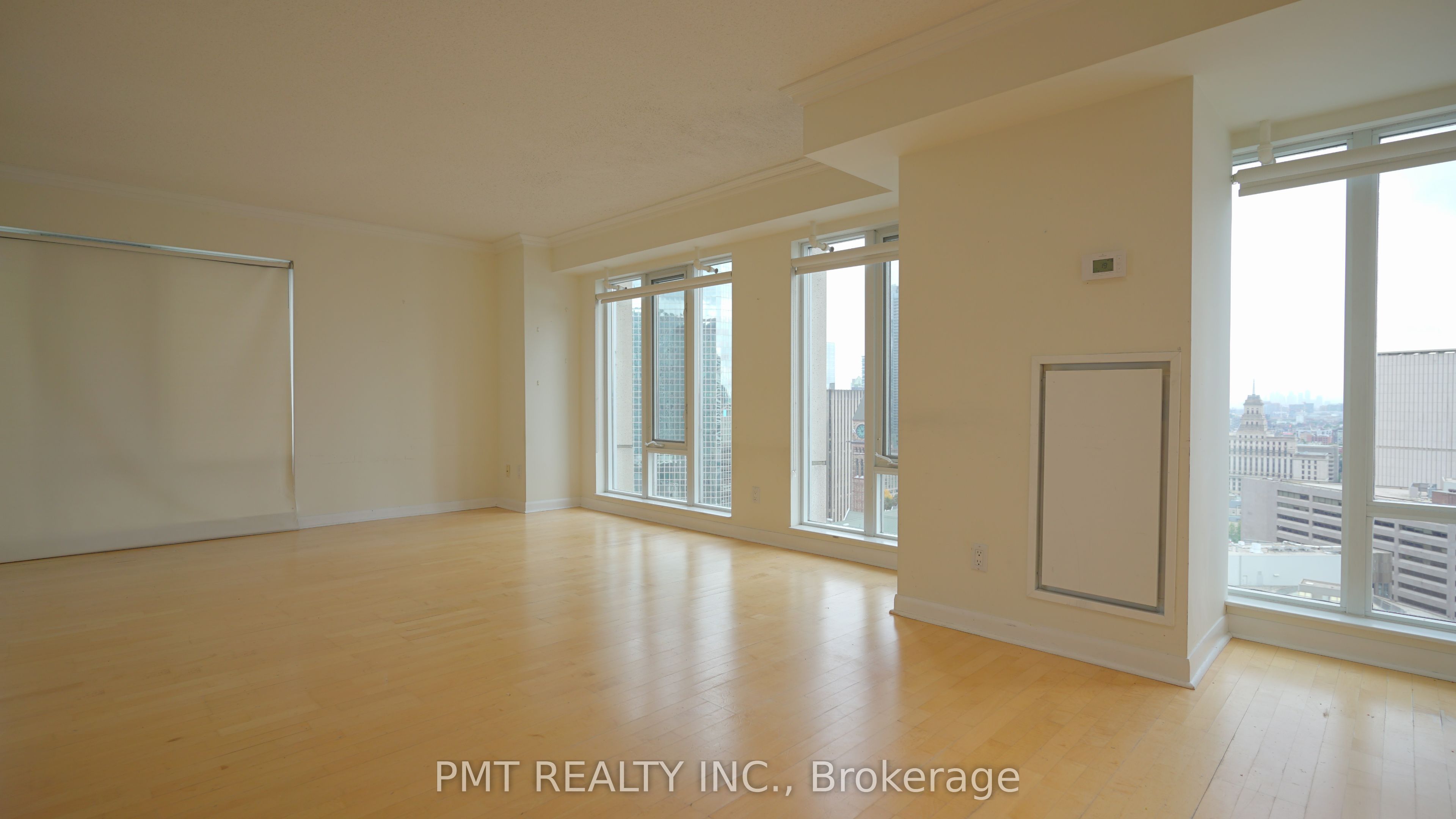 Unit 3008 - 210 Victoria Street, Toronto 3