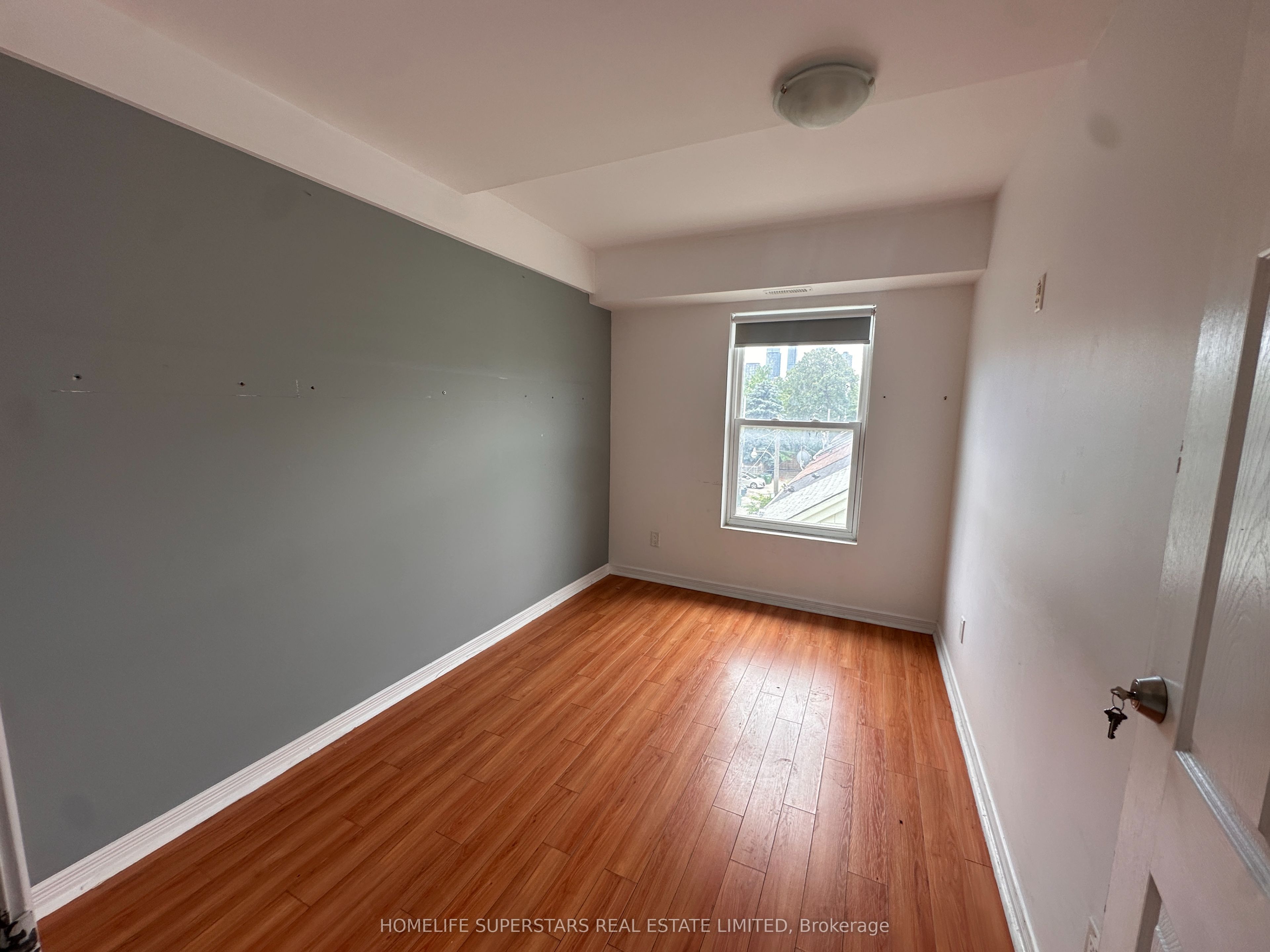 Unit 204 - 38 Kensington Place, Toronto 3