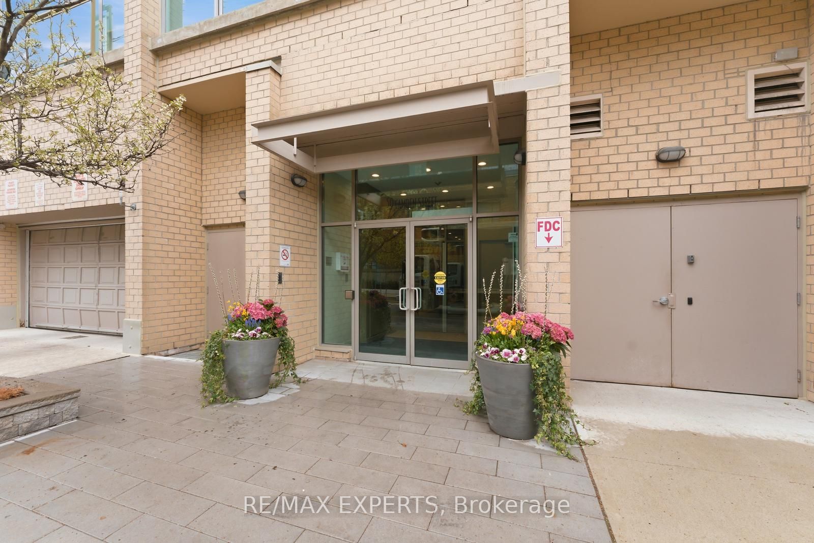 Unit 707 - 50 Camden Street, Toronto 4