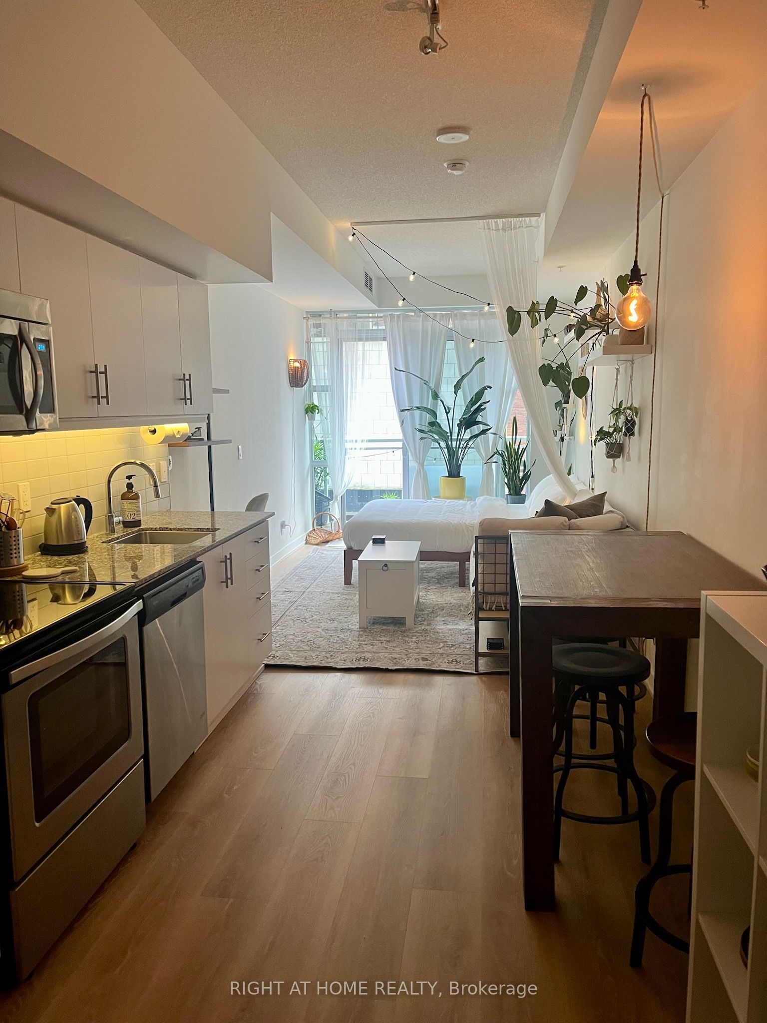 Unit 205 - 10 Willison Square, Toronto 2