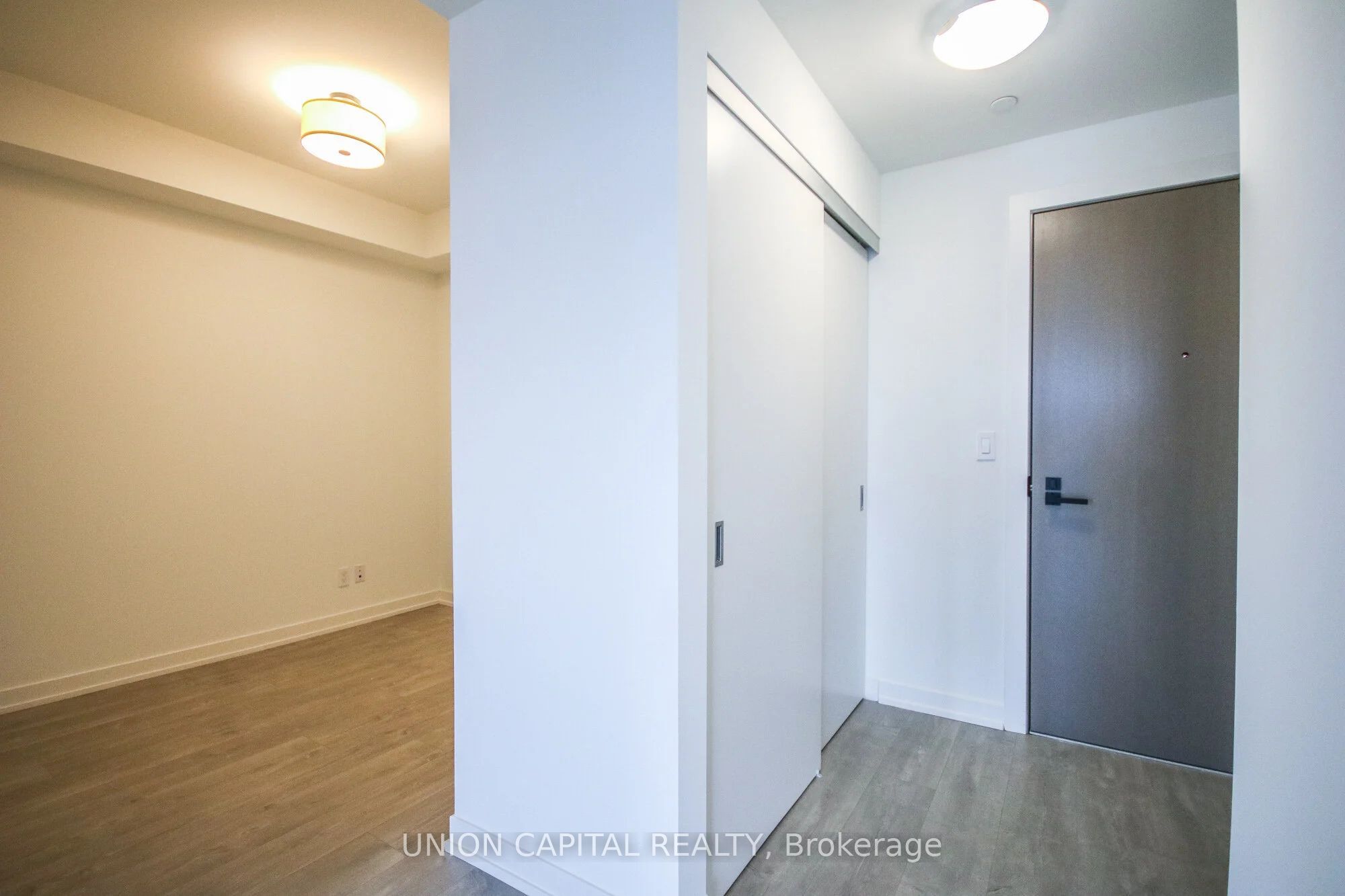 Unit 510 - 223 St Clair Avenue W, Toronto 4