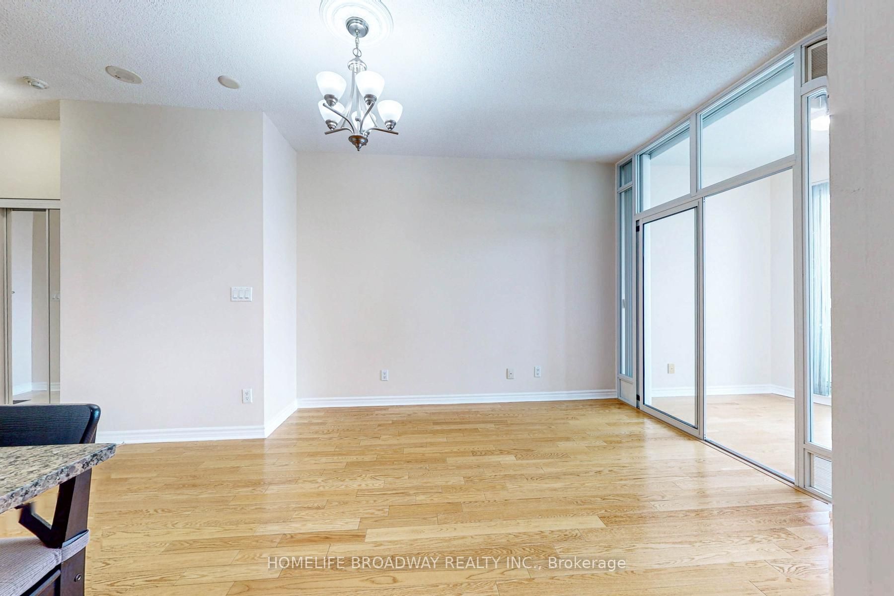 Unit 2215 - 18 Holmes Avenue, North York 4