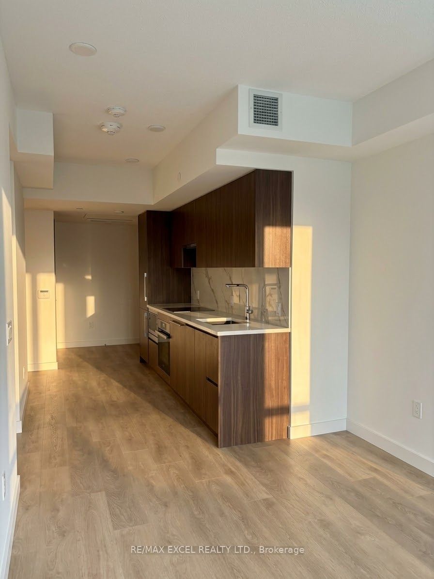Unit 627 - 3 Concord Cityplace Way, Toronto 5