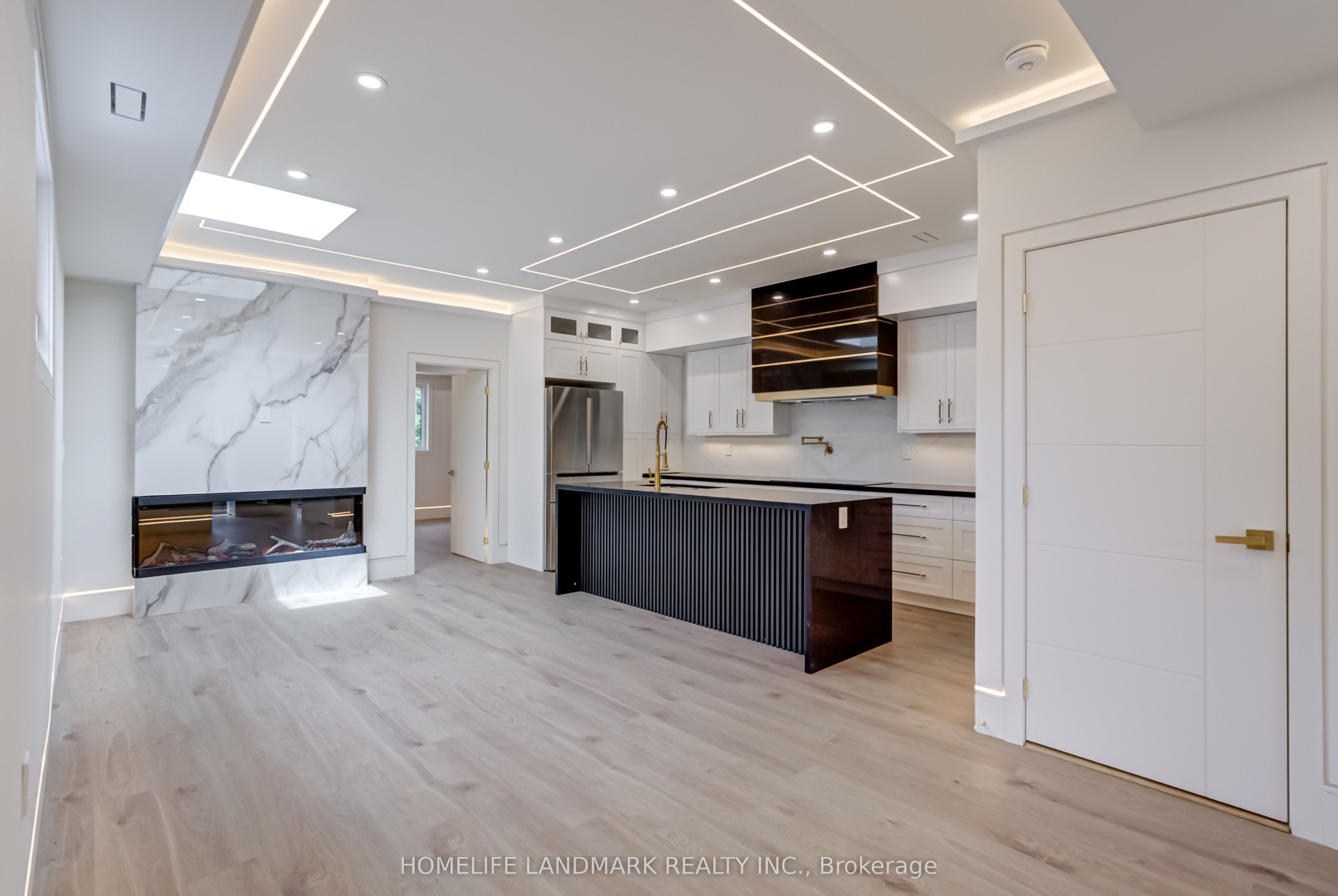 Unit The Palazzo - 23 Coulson Avenue, Toronto 5