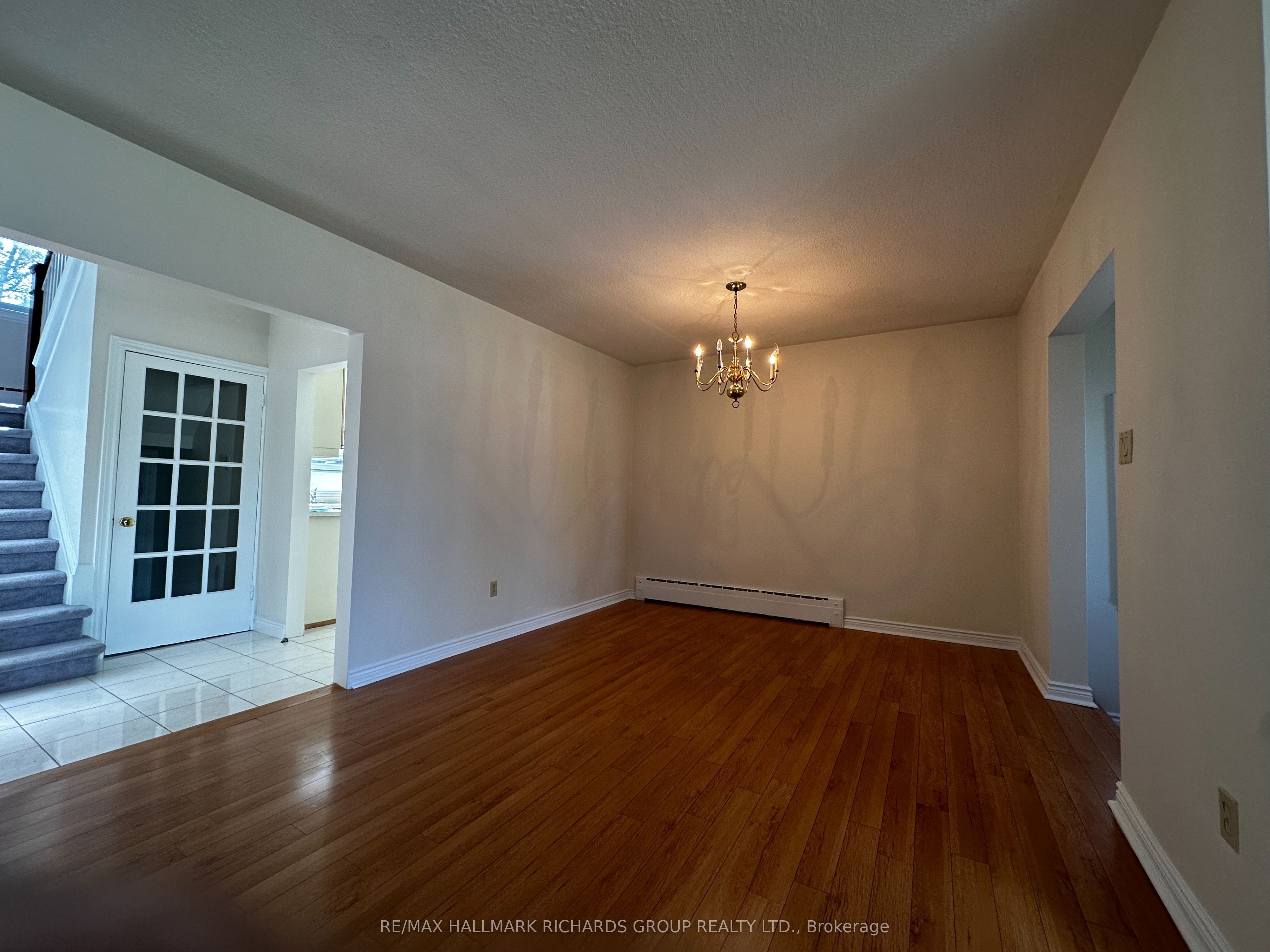 371 Cummer Avenue, North York 3