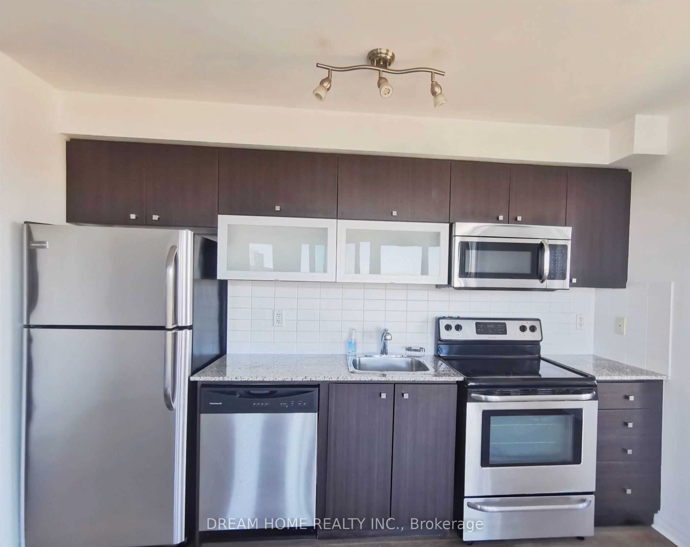 (Address not available), North York 2