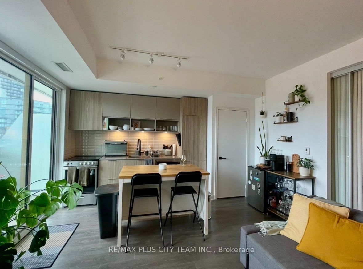 Unit 614 - 60 Tannery Road, Toronto 5