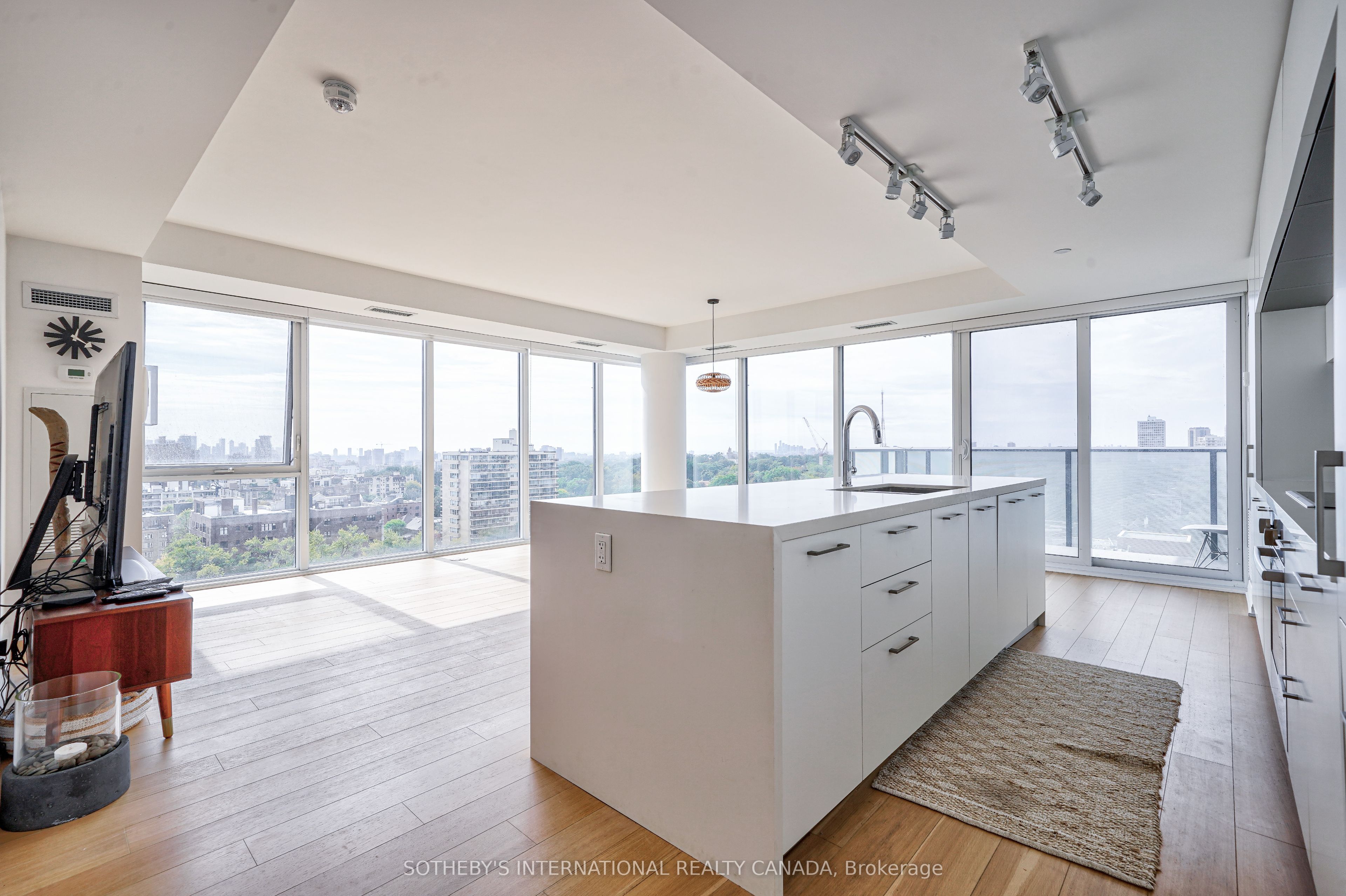 Unit 1402 - 99 Foxbar Road, Toronto 3