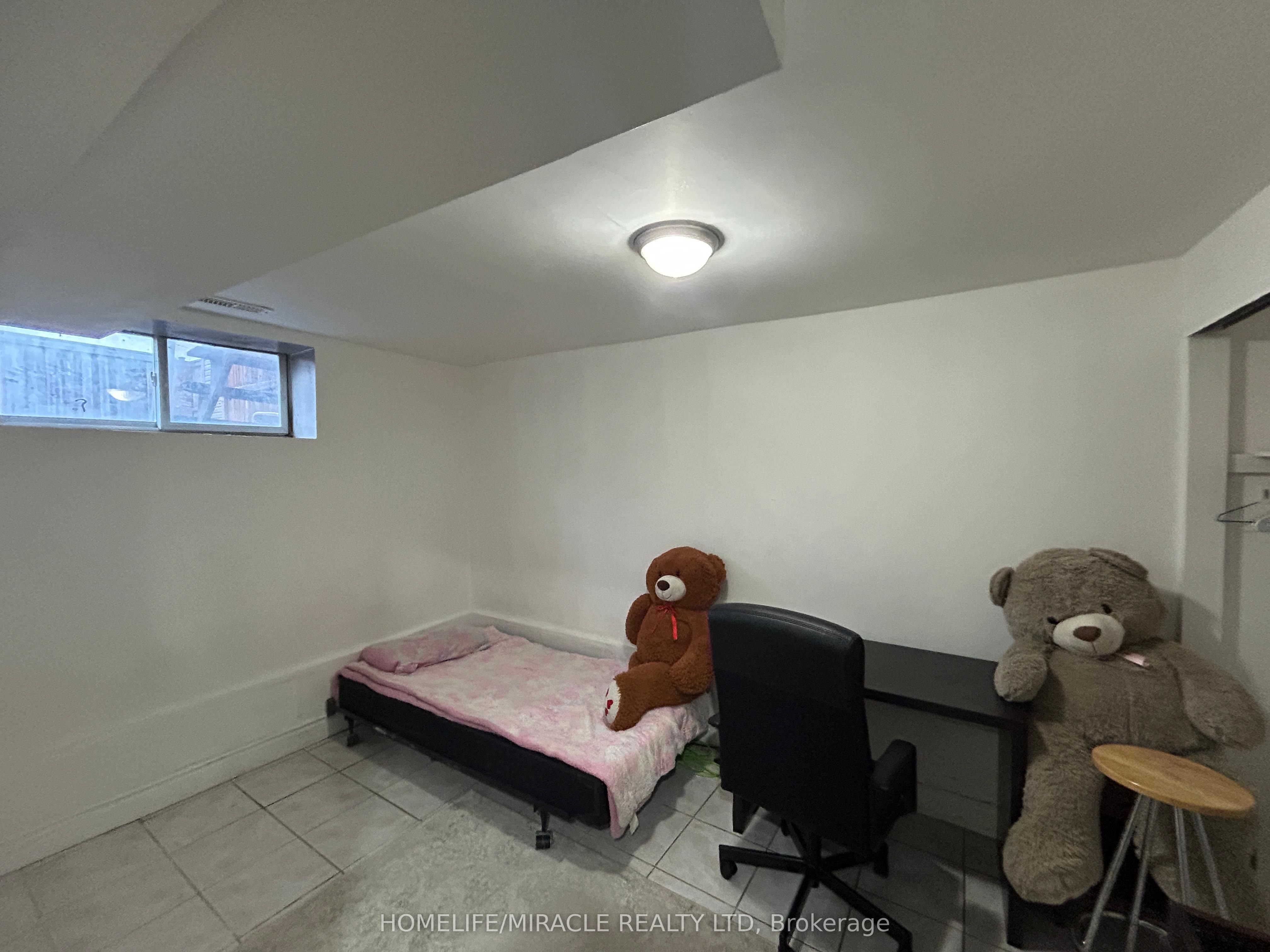 Unit Basement - 568 Oakwood Avenue, Toronto 4