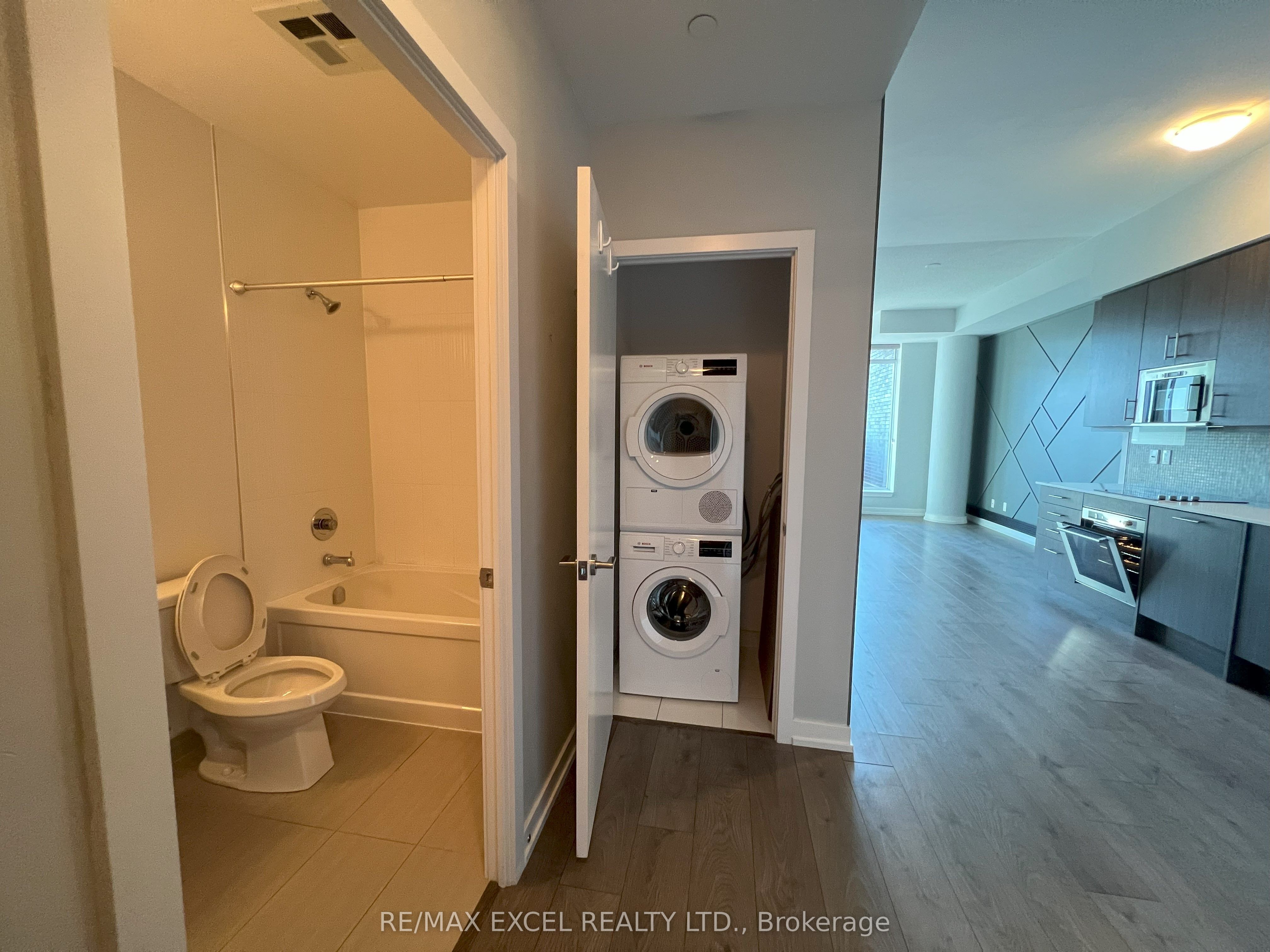 Unit 503 - 297 College Street, Toronto 5