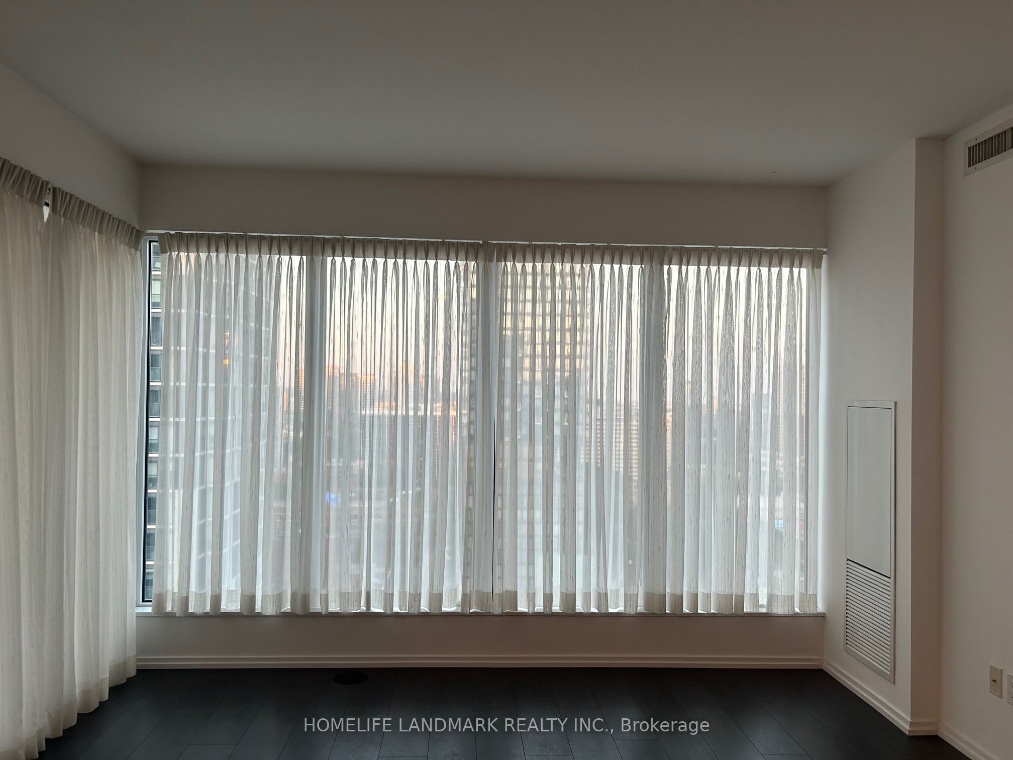 Unit 2210 - 68 Shuter Street, Toronto 4