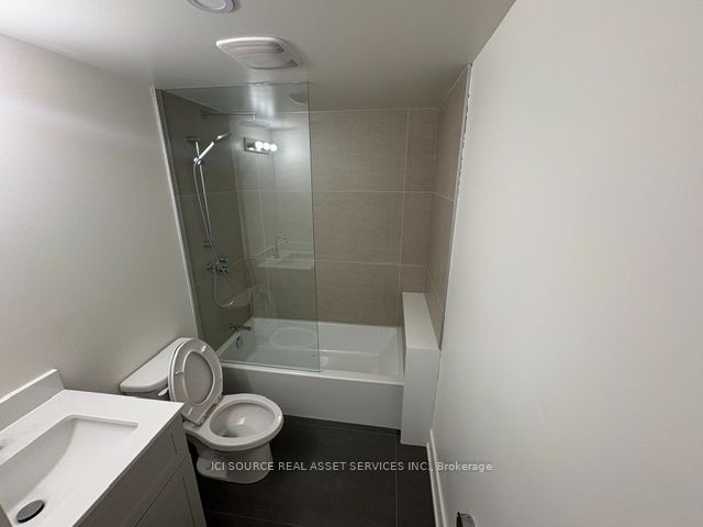 Unit Main Floor - 152 Brunswick Avenue, Toronto 4