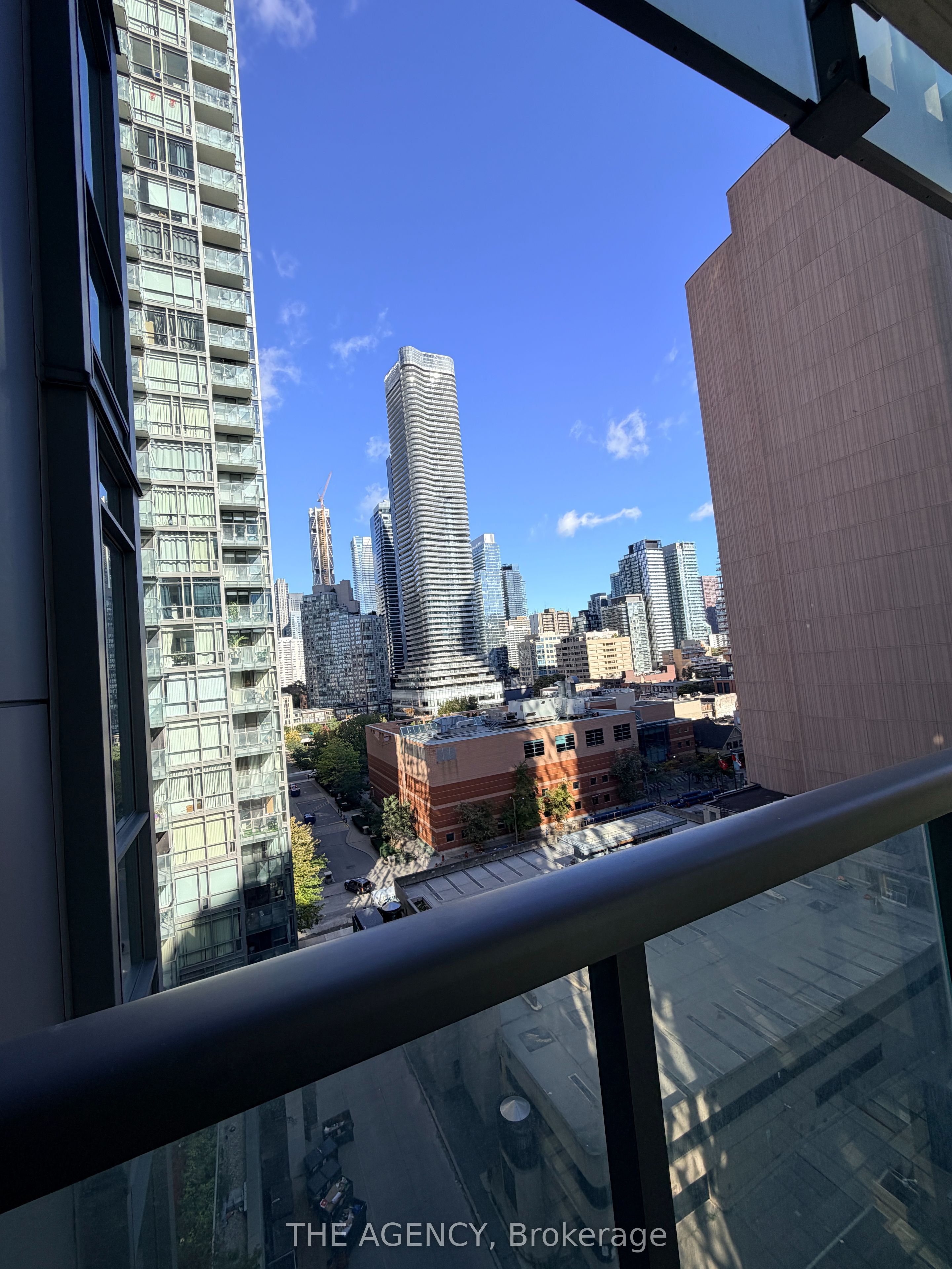 Unit 1008 - 38 Grenville Street, Toronto 3