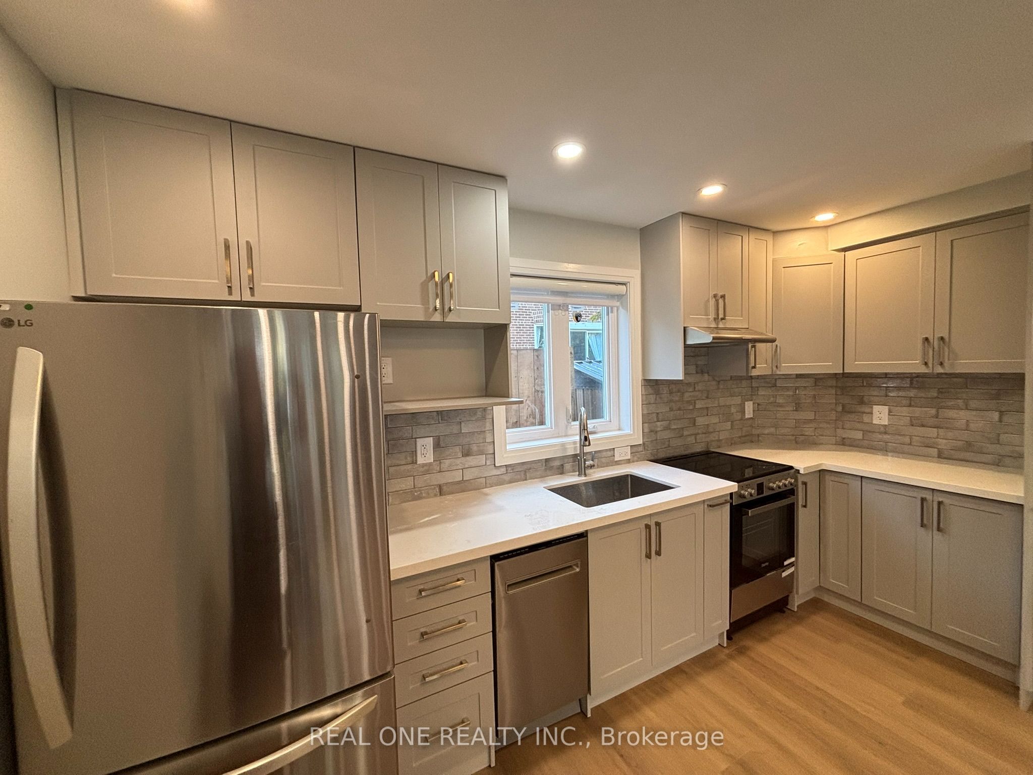 Unit Laneway house - 90 Douglas Avenue, Toronto 3