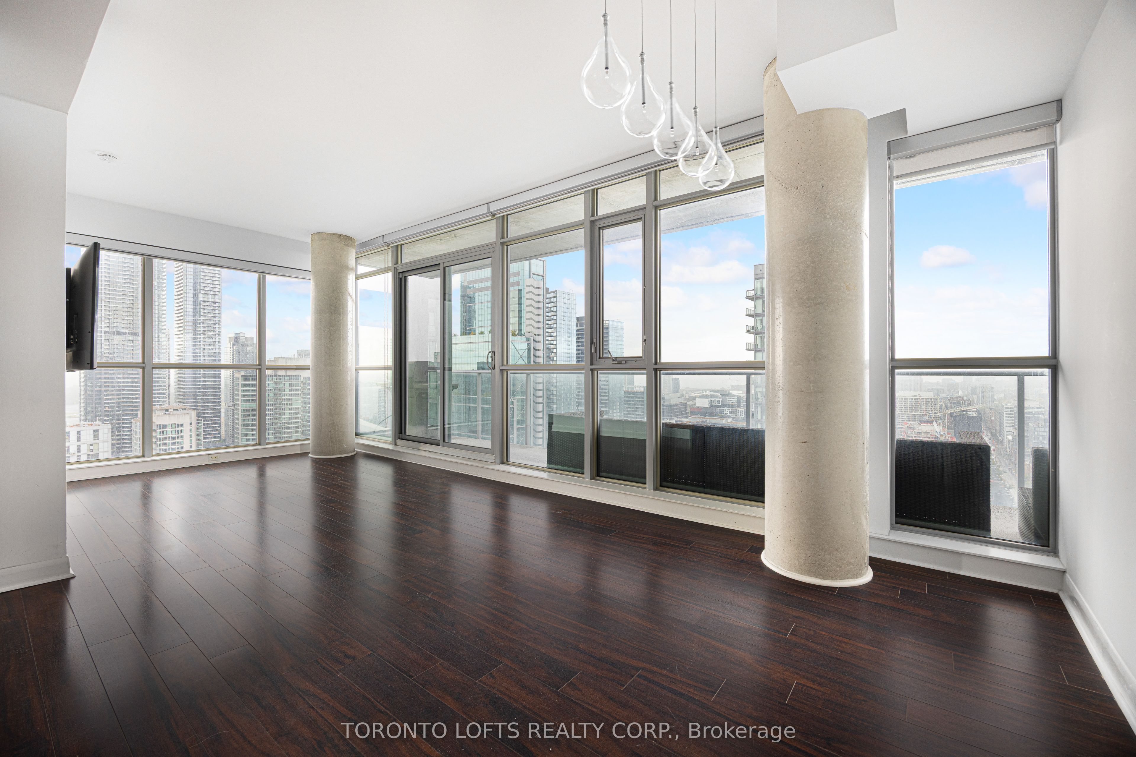 Unit 3302 - 375 King Street W, Toronto 2