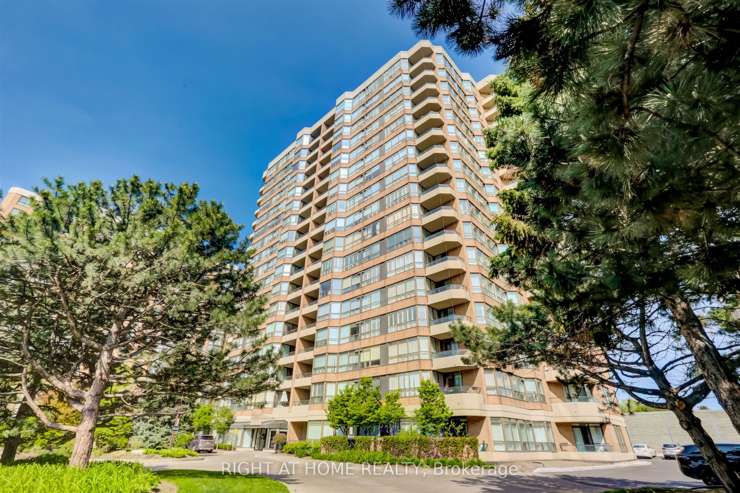 611 - 268 Ridley Boulevard, Toronto, Ontario For Sale | HouseSigma