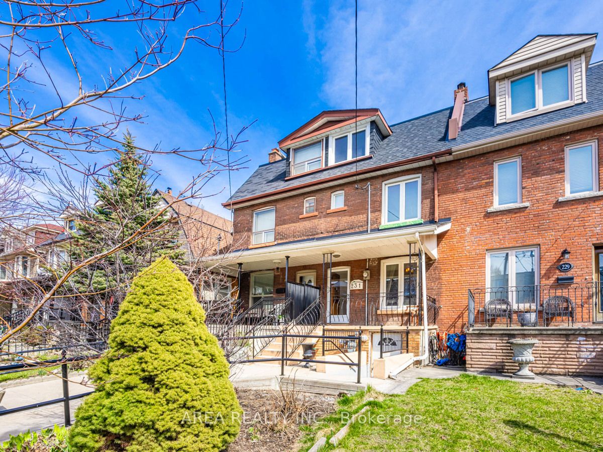 231 Beatrice St, Toronto, Ontario M6G3E9 Sold History | HouseSigma