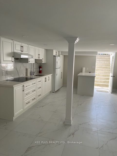 Unit Basement - 38 Cliffside Drive, Scarborough 2