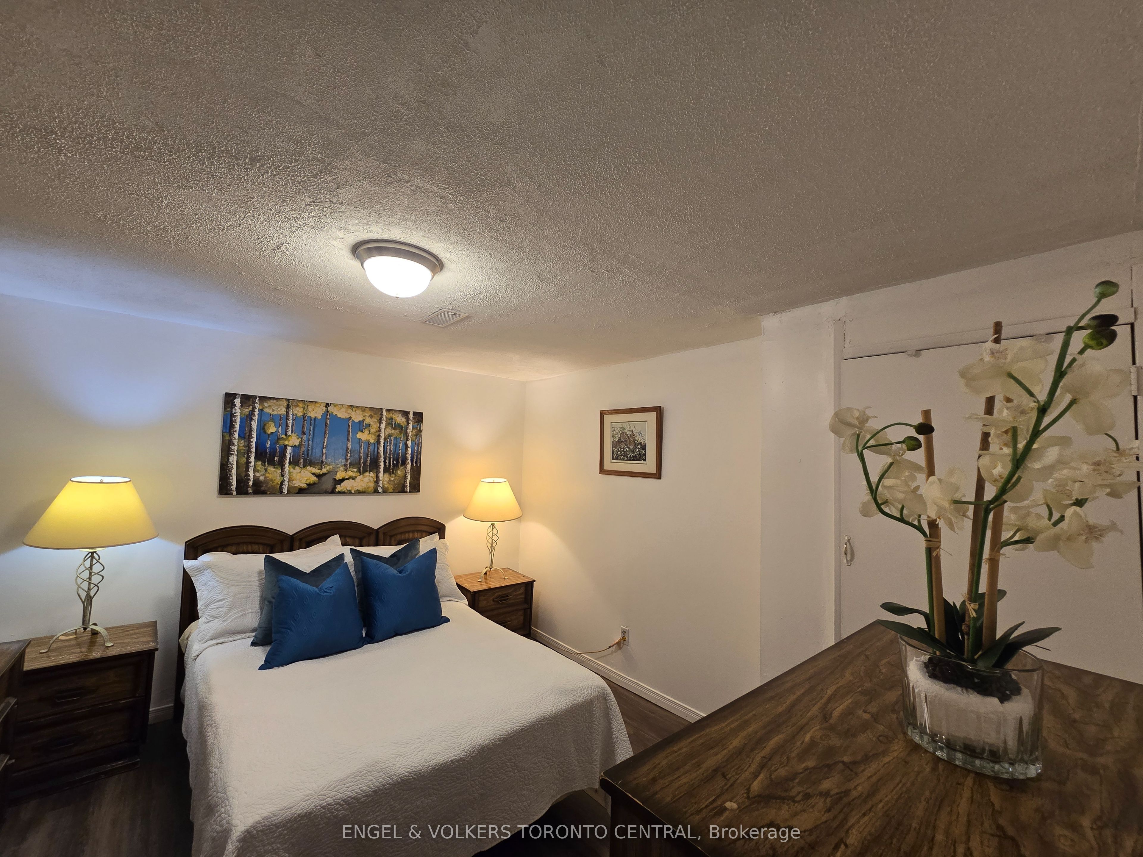 Unit Bsmt - 9 Shademaster Court, Scarborough 5