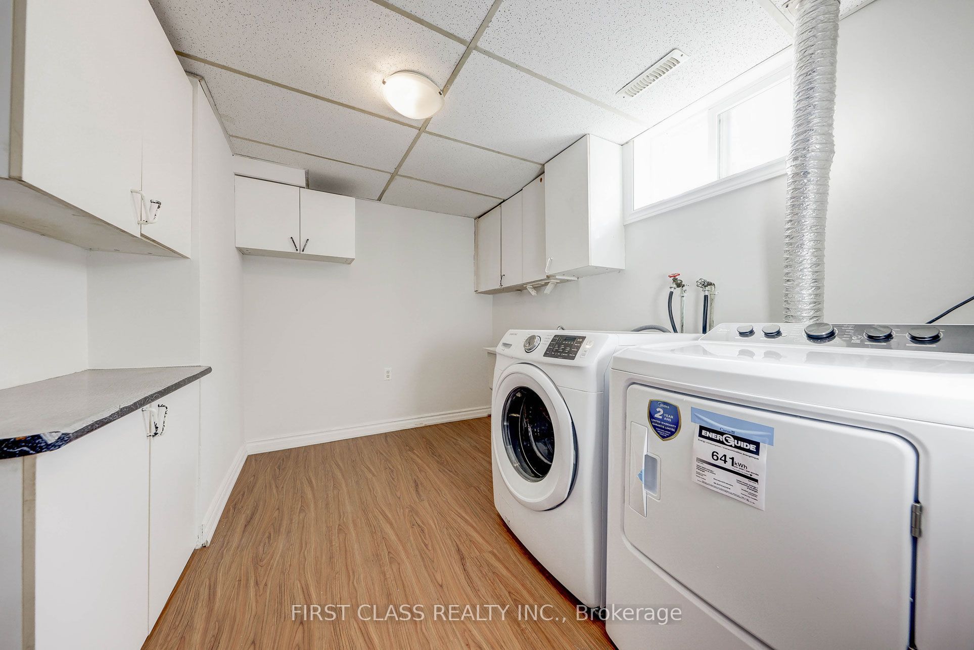 Unit Basement - 214 Linden Avenue, Scarborough 3