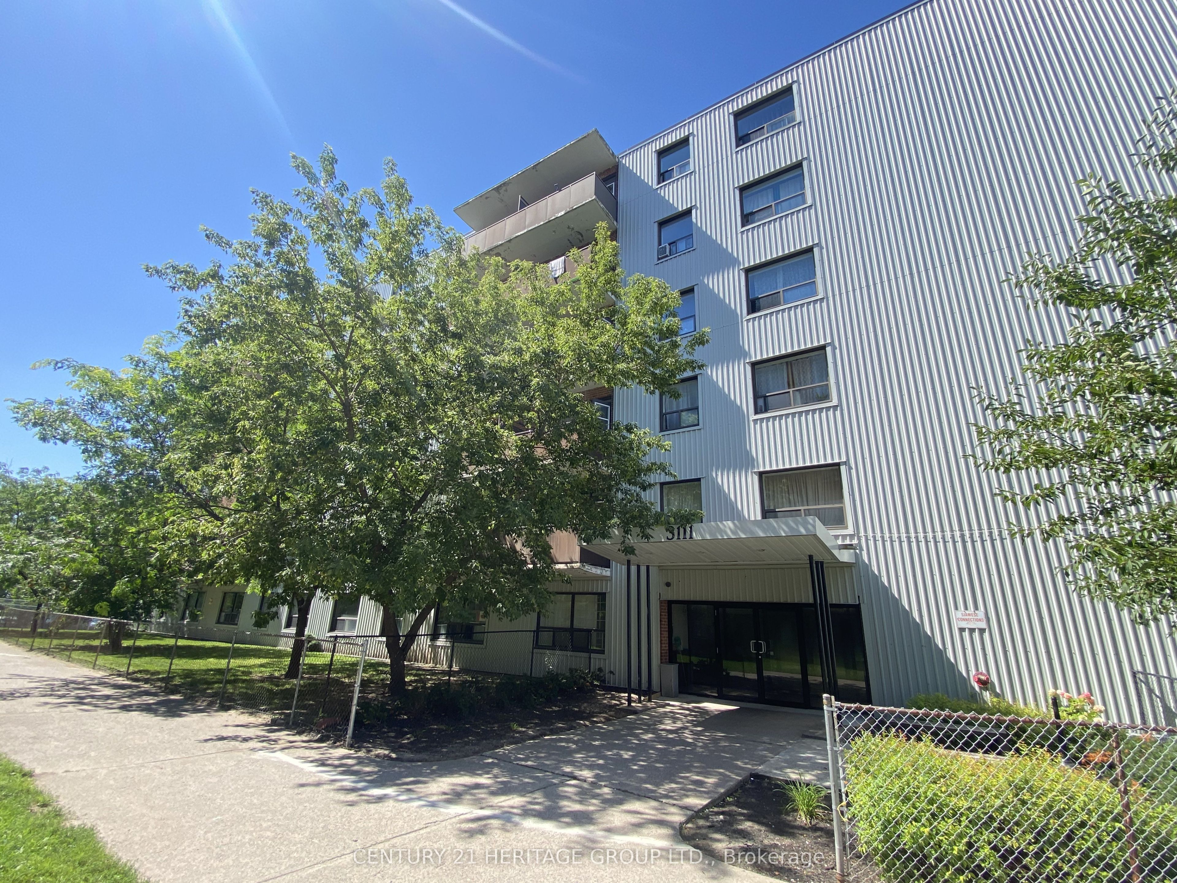 Unit 509 - 3111 Eglinton Avenue E, Scarborough 2