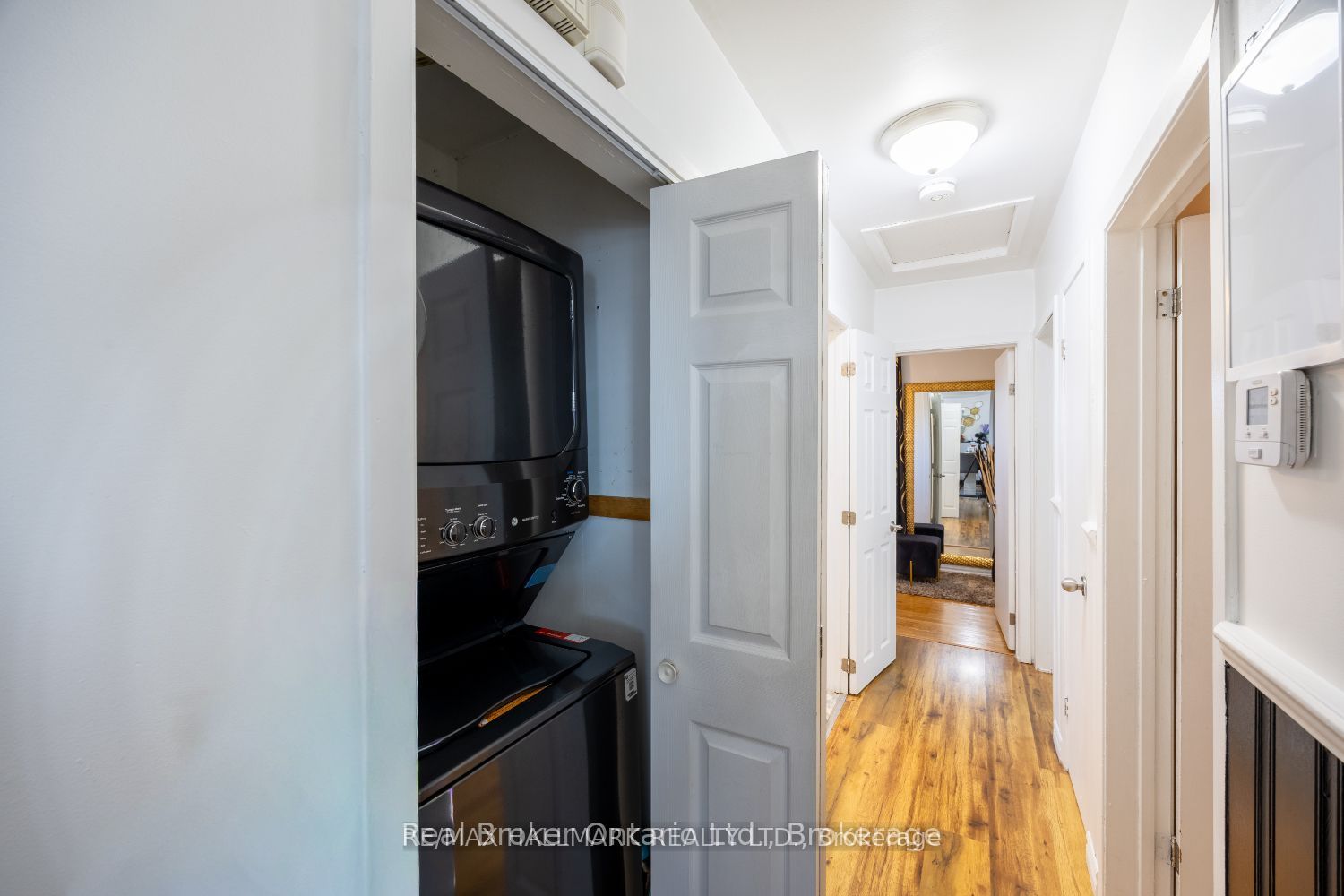 Unit Main - 324 College Avenue, Oshawa 3