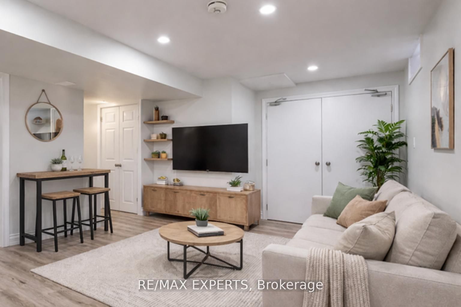 Unit Bsmt - 14 Snowy Owl Way, Scarborough 5