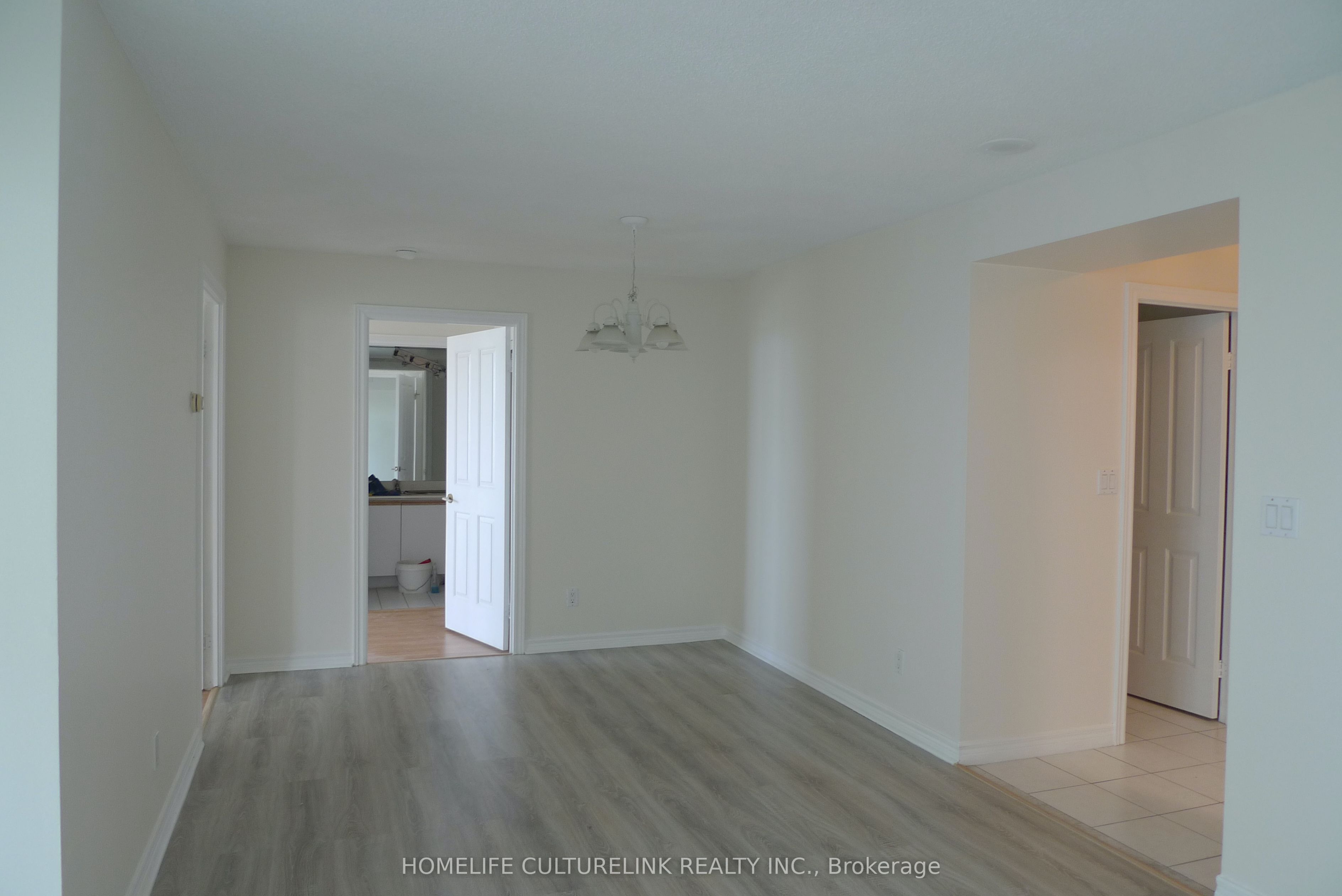 Unit 1929 - 68 Corporate Drive, Scarborough 4