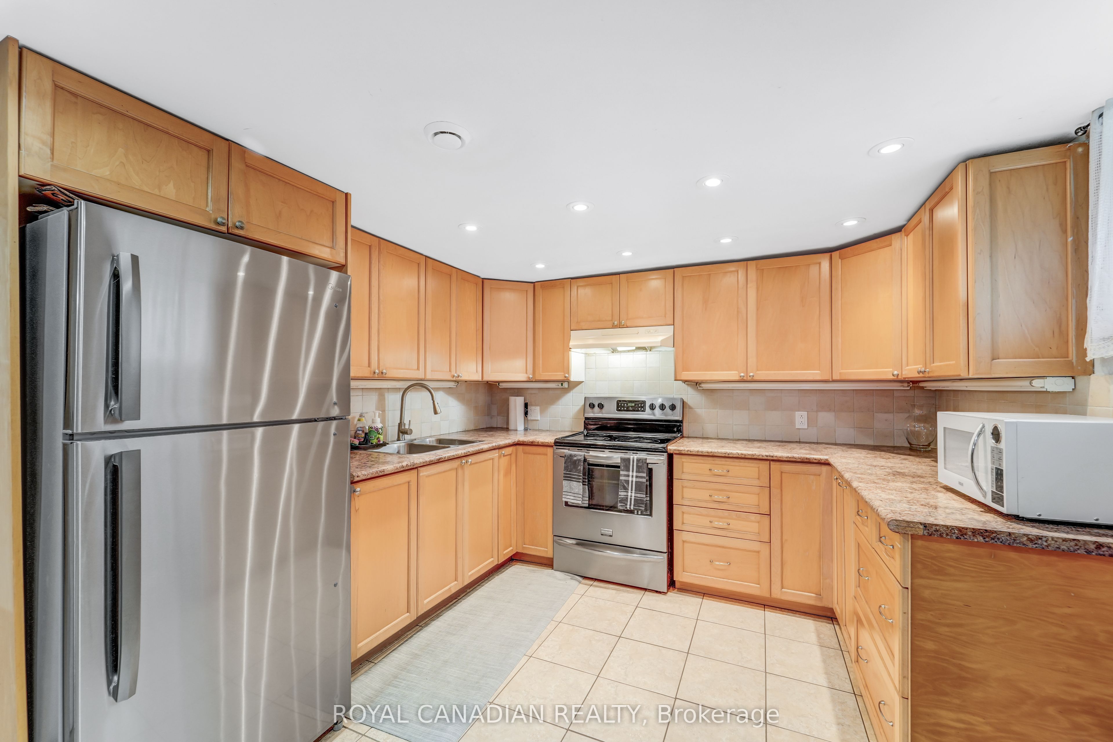 Unit BSMT - 115 Darlingside Drive, Scarborough 4