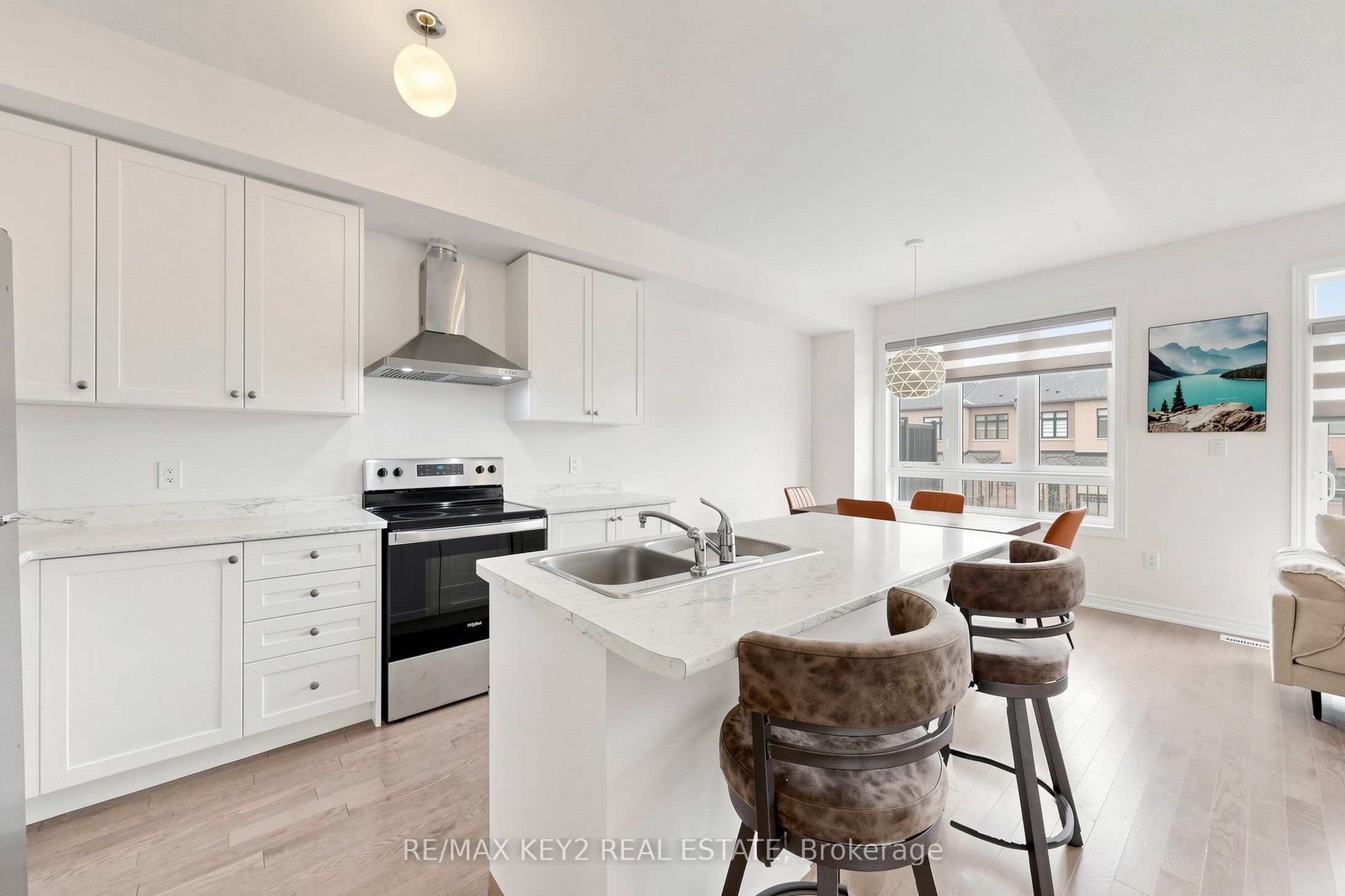 2955 Starlight Drive, Pickering 2