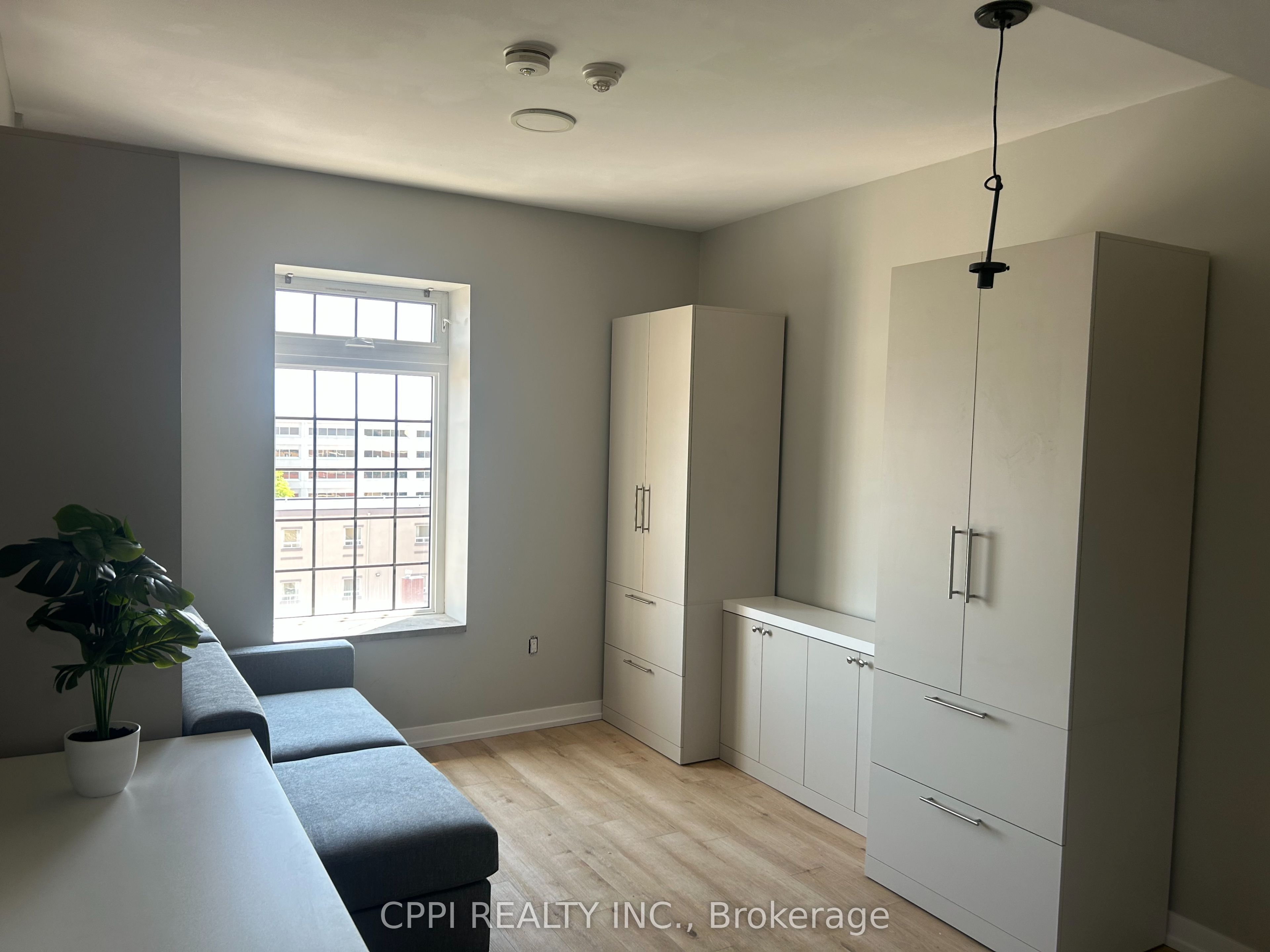 Unit 510 - 70 King Street E, Oshawa 2