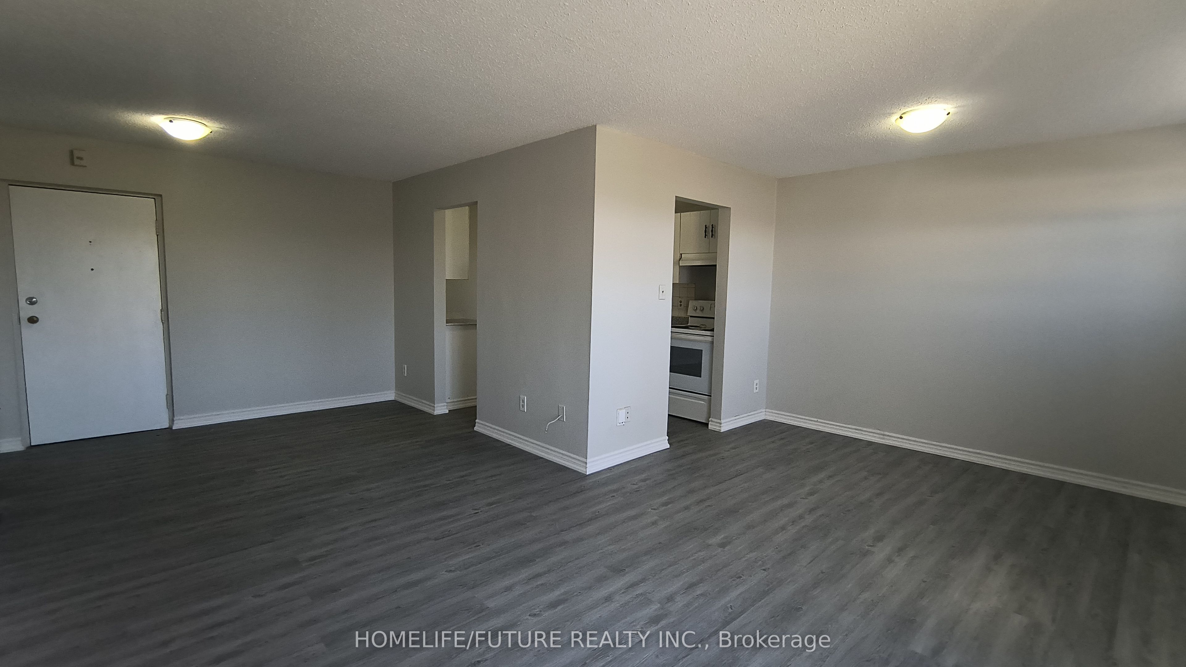 Unit 405 - 560 Bloor Street E, Oshawa 3