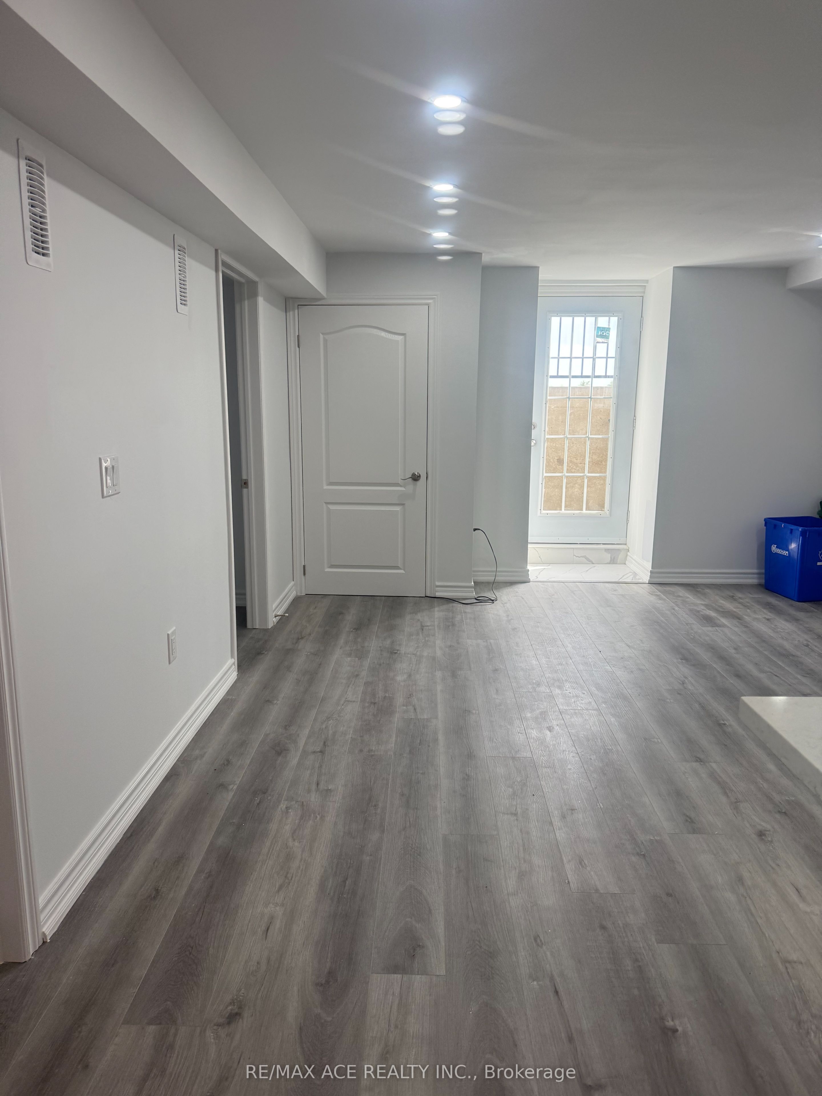 Unit Bsmt - 2219 Beckman Crescent, Oshawa 4
