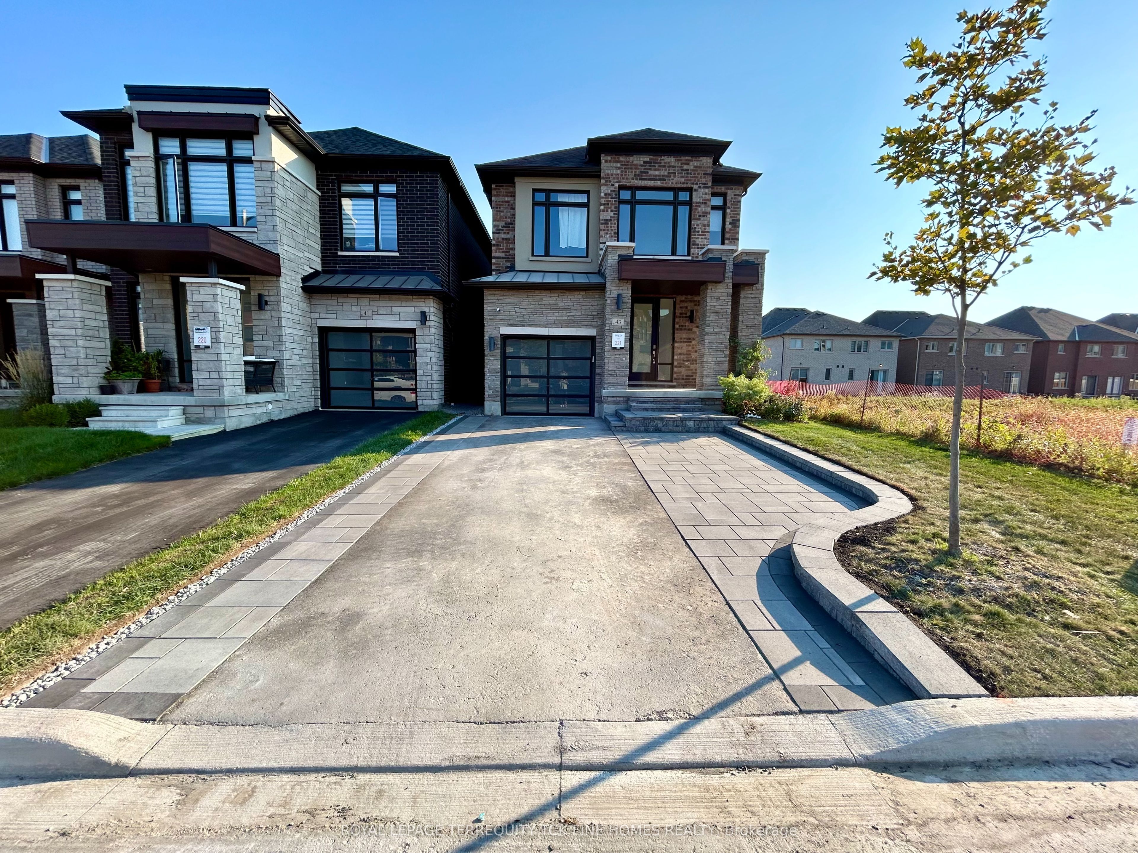 43 Auckland Drive, Whitby 2