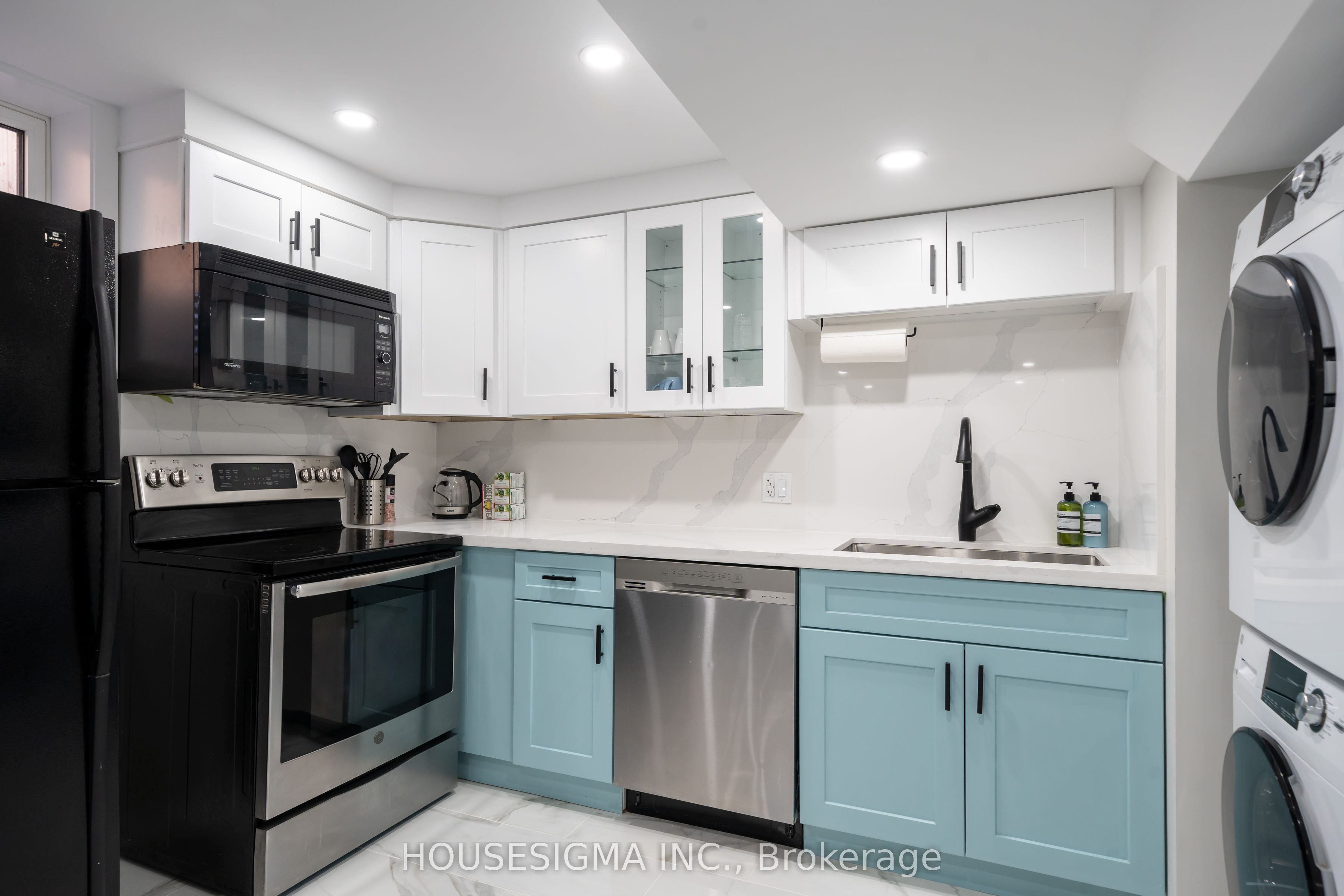 Unit Bsmt - 119 Toscana Drive, Whitby 2