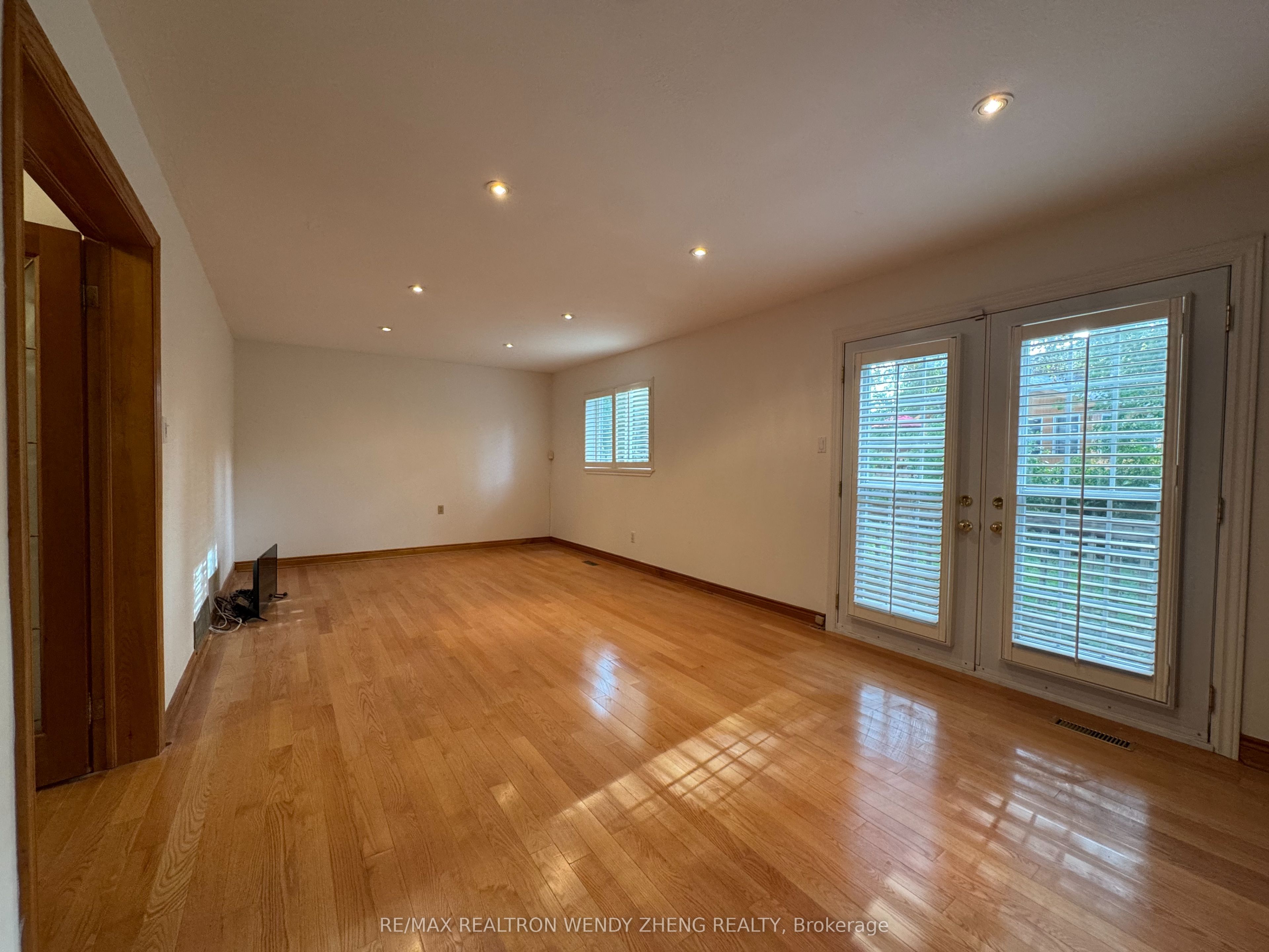 Unit Ground And Basement - 14 Scotland Road, Scarborough 5
