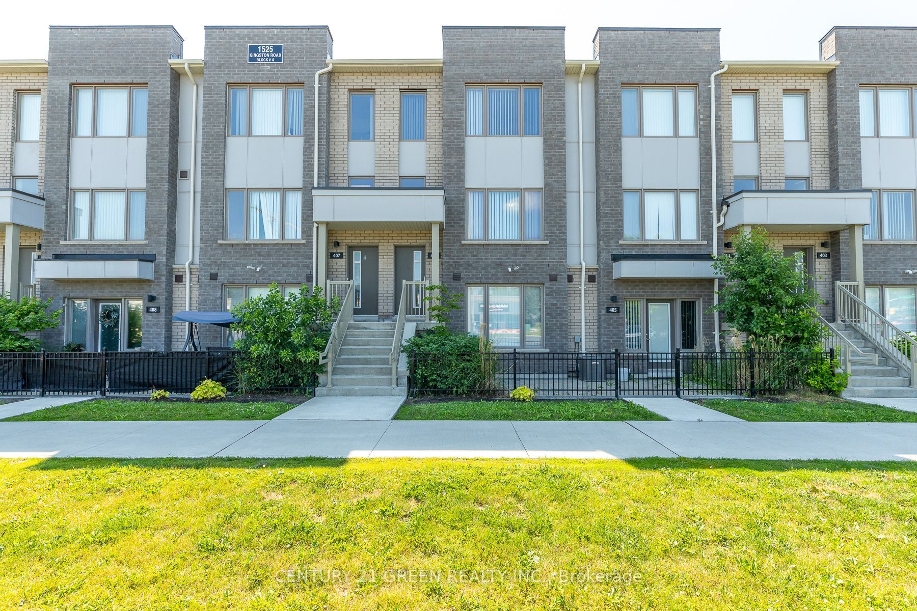 Unit 406 - 1525 Kingston Road, Pickering 1