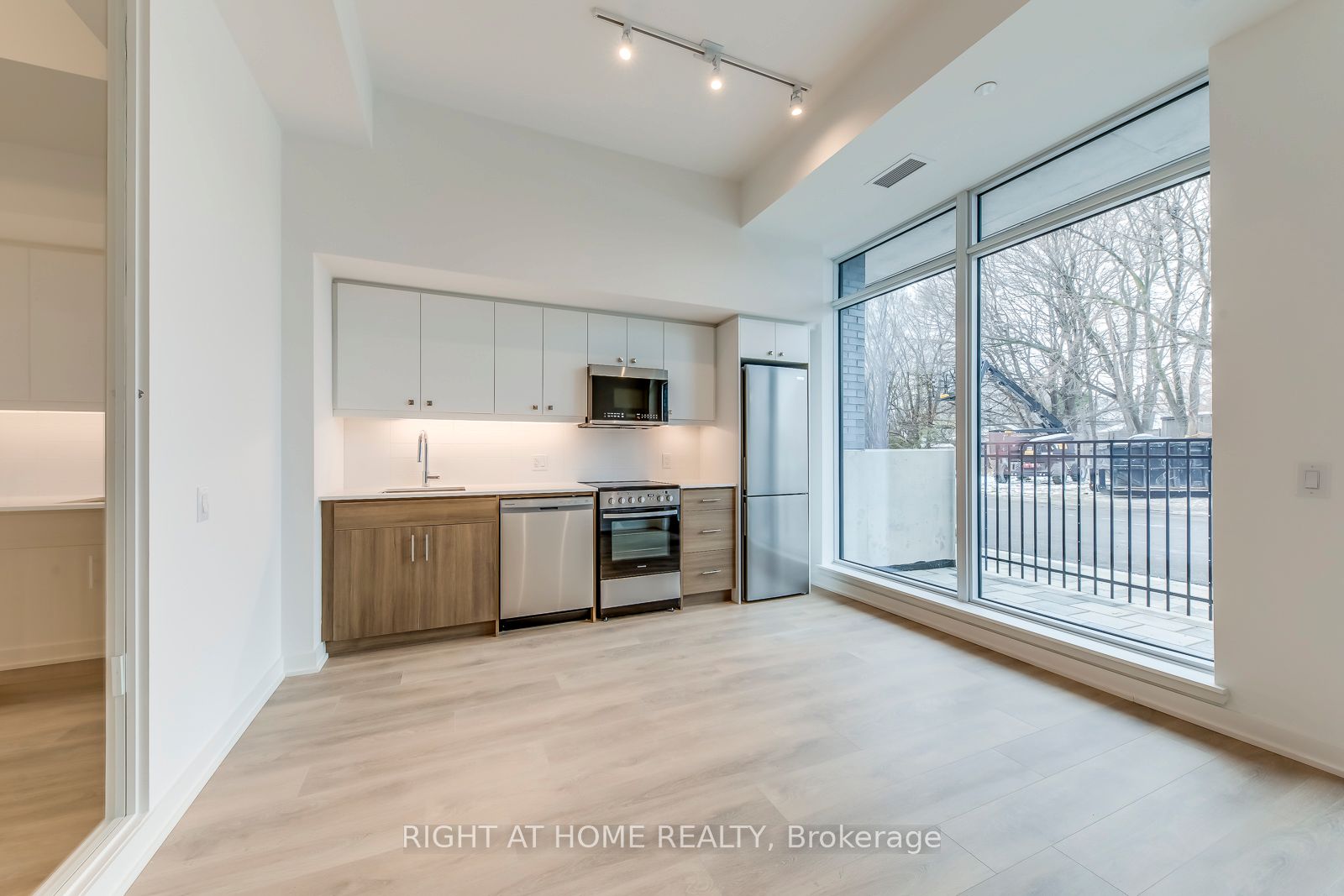 Unit 101 - 2 Manderley Drive, Scarborough 5